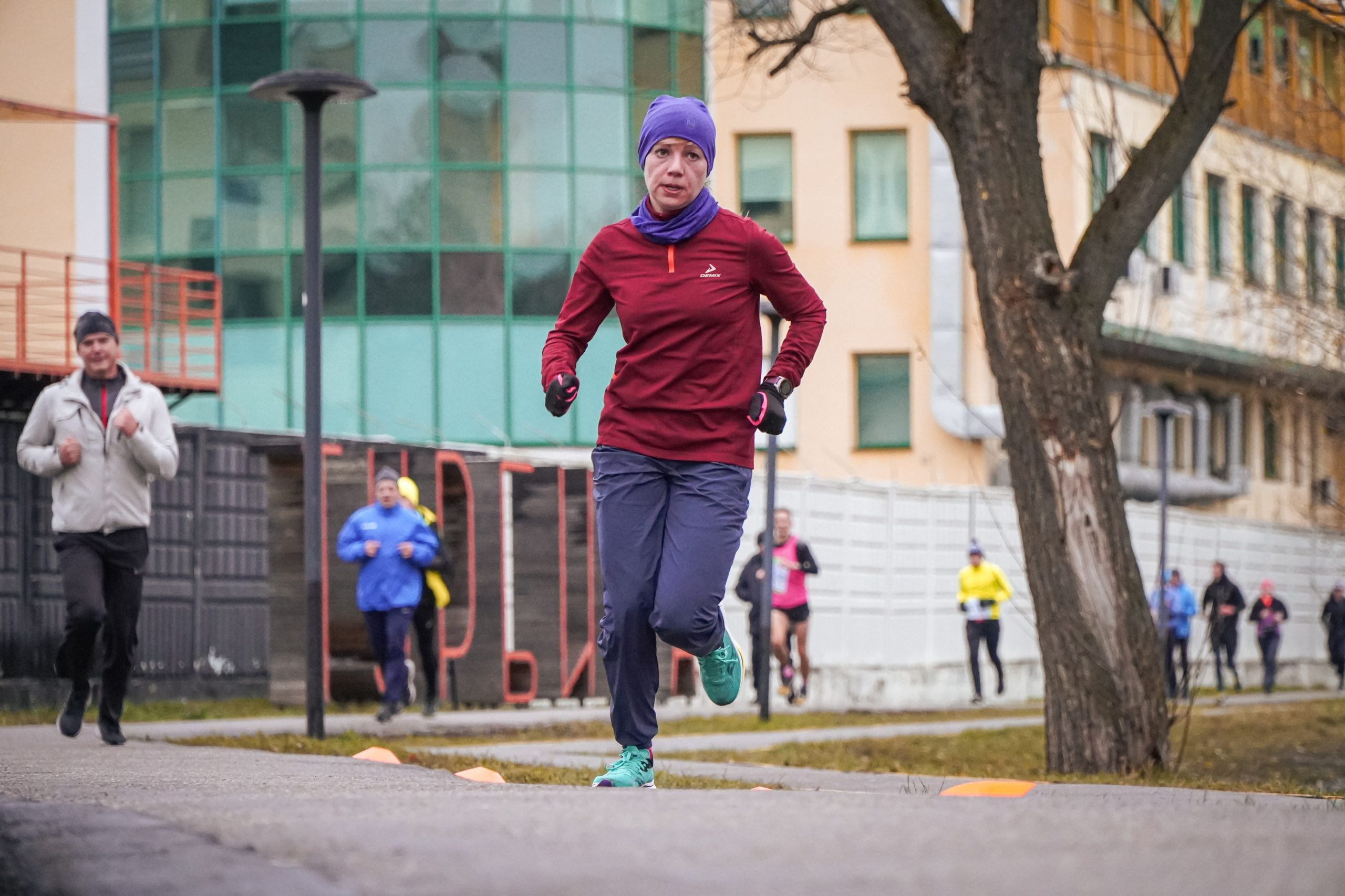 5 вёрст Реутов 16.11.2024. Роман Капилюшов. Бег. Фото. Видео. г. Люберцы
