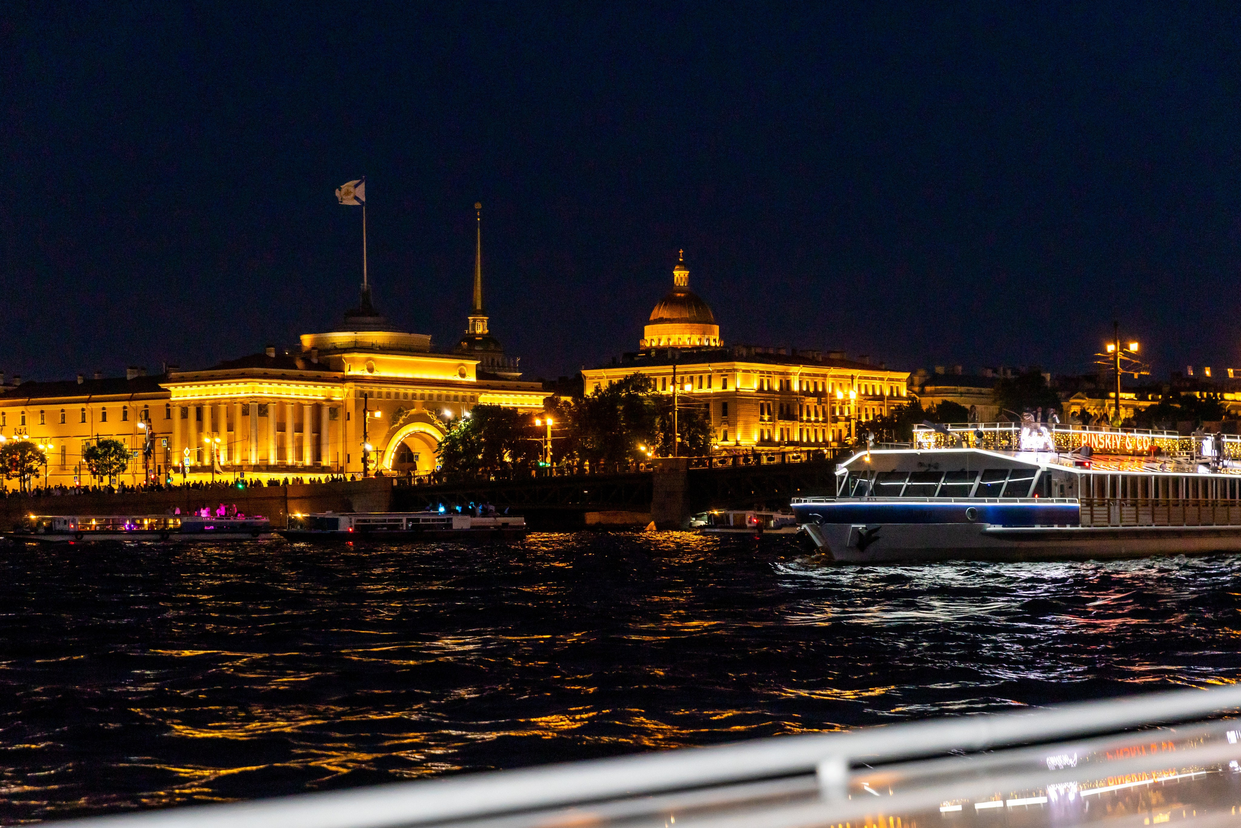Выпускной на караблике 9 класс. Фотограф в Санкт-Петербурге Закута Ольга