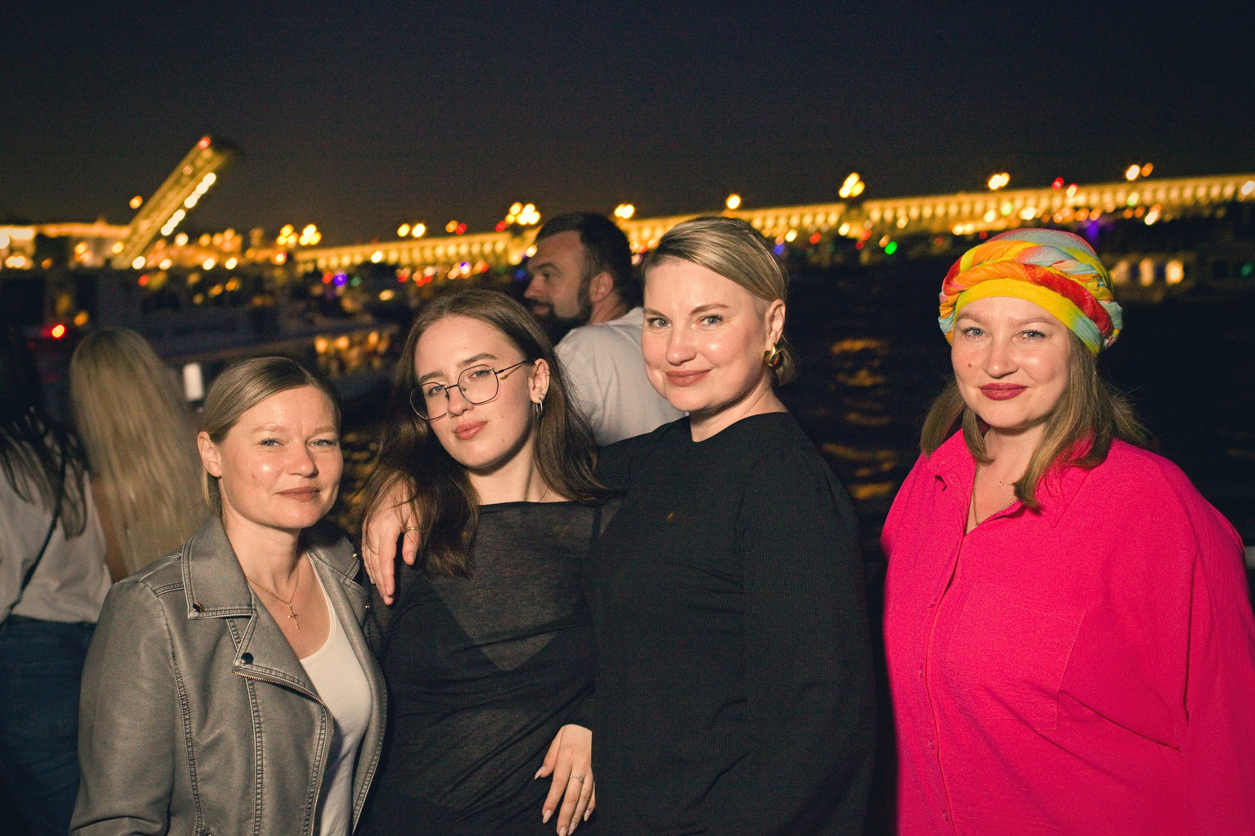 Ночная прогулка. Фотограф в Санкт — Петербурге Валерий Гаухман