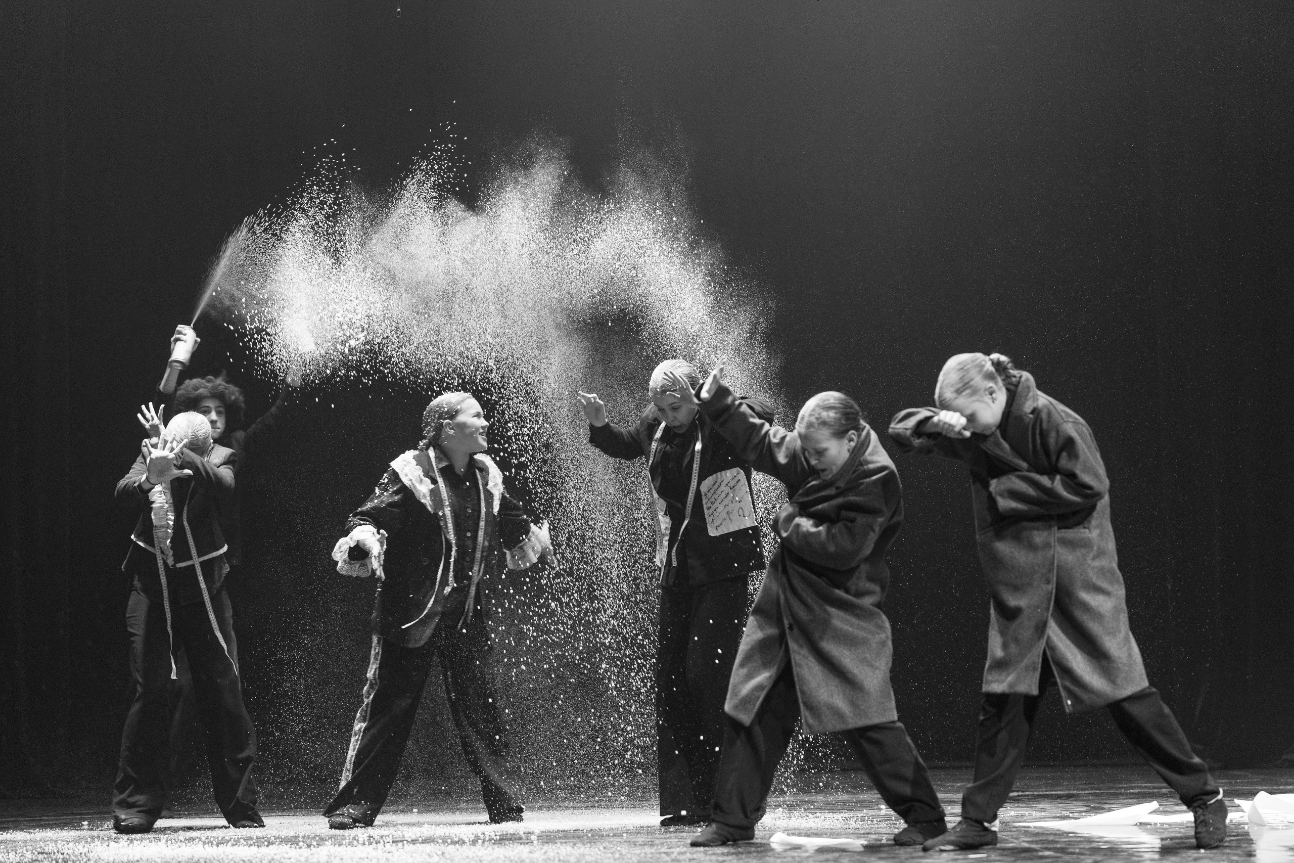 Гоголь. Зарисовки. Фотограф Сергей Ловкий