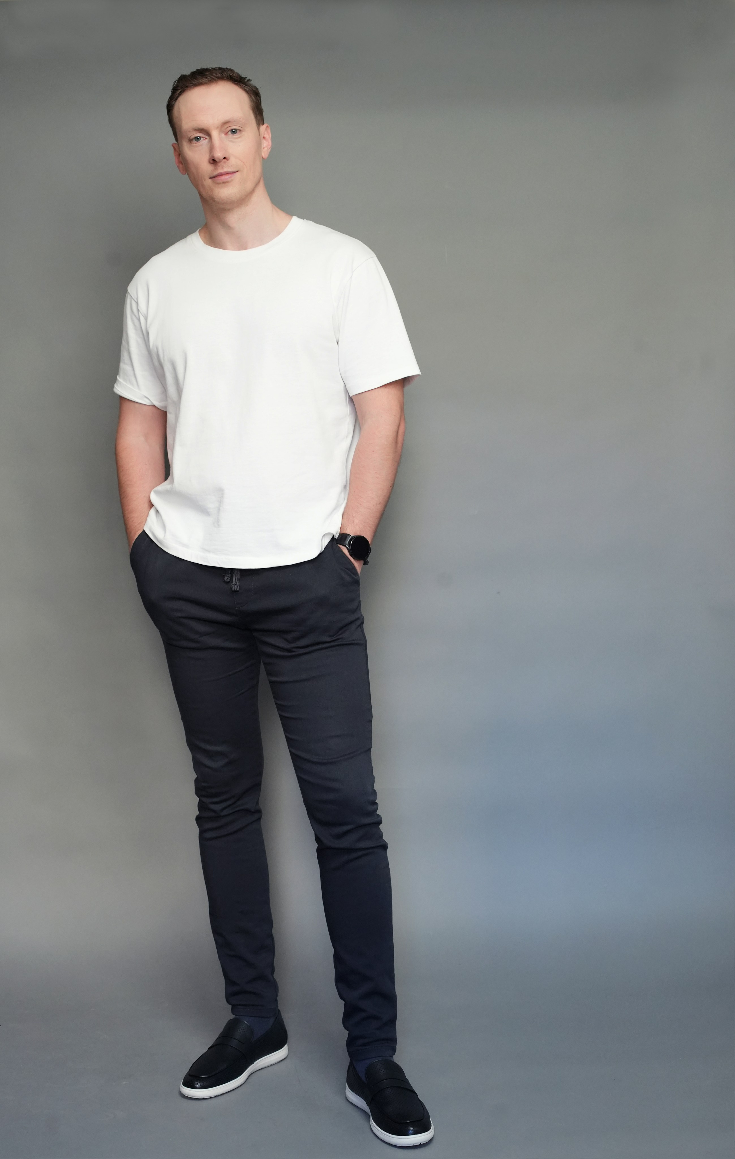 Актёр Игорь Коростылёв. Портретная съемка в Москве, студийный фотограф Игорь Фомин