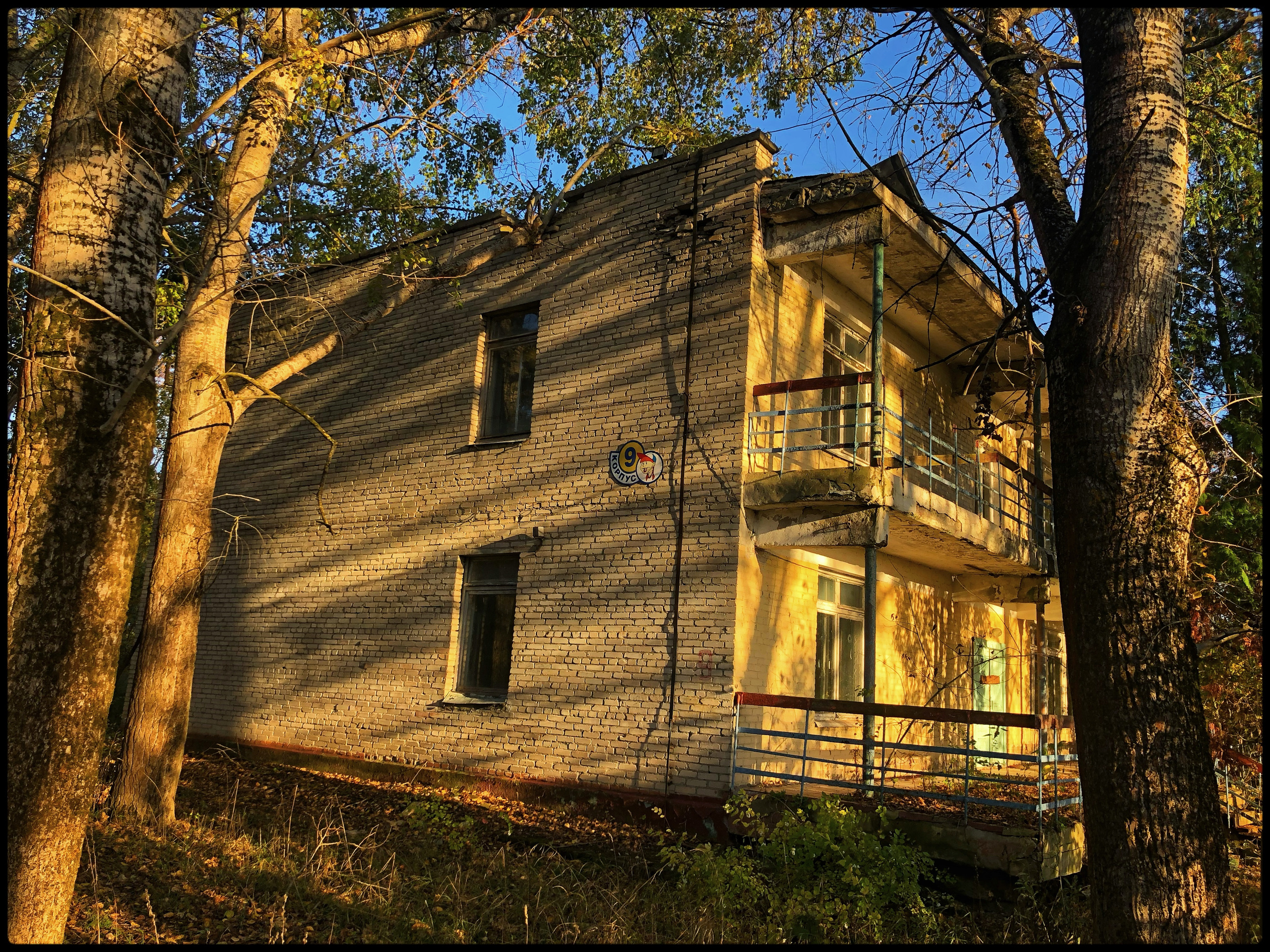Заброшка. Портретная съемка в Москве, студийный фотограф Игорь Фомин