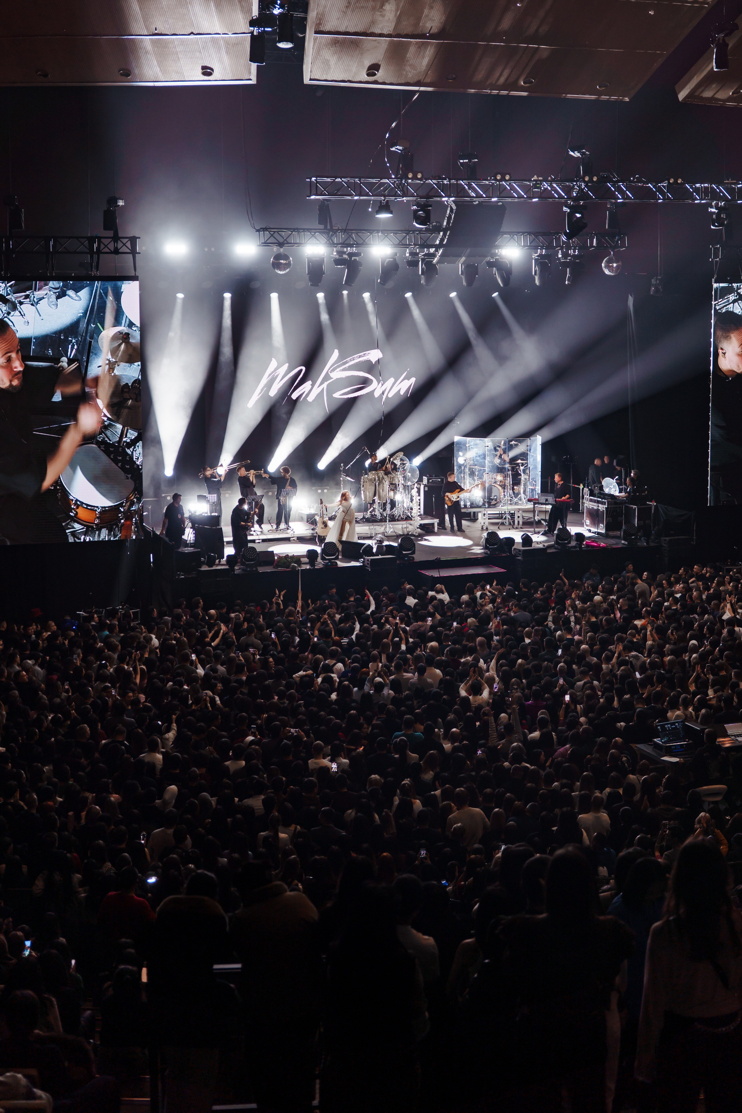 МакSим в Астане. Профессиональный фотограф в городе Астана Копанев Данил