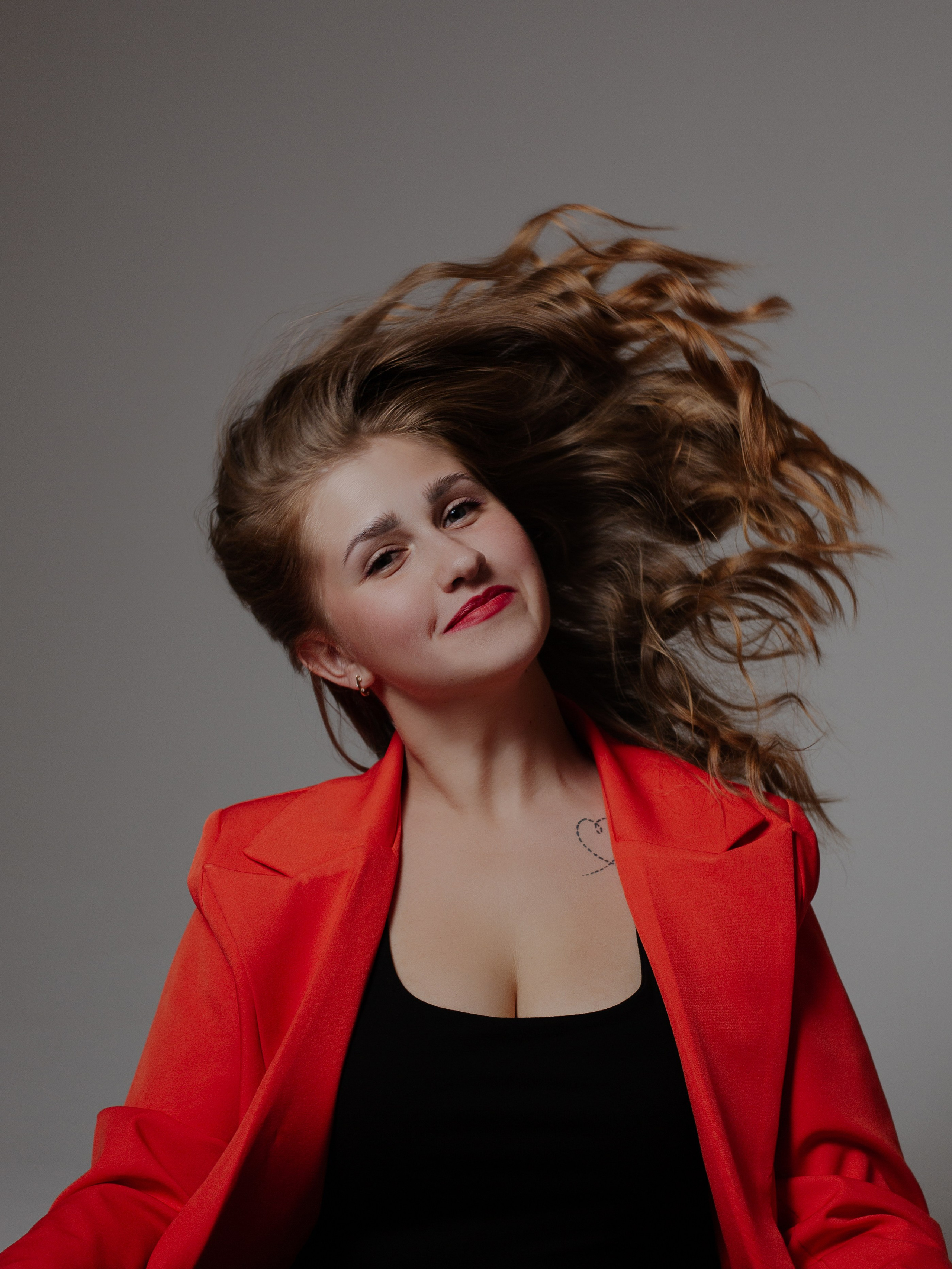 Полина. Фотограф Julia Milton | Портреты, съемки для маркетплейсов, лавстори, съёмка беременности в Санкт-Петербурге. Обучение фотографии в Спб очно