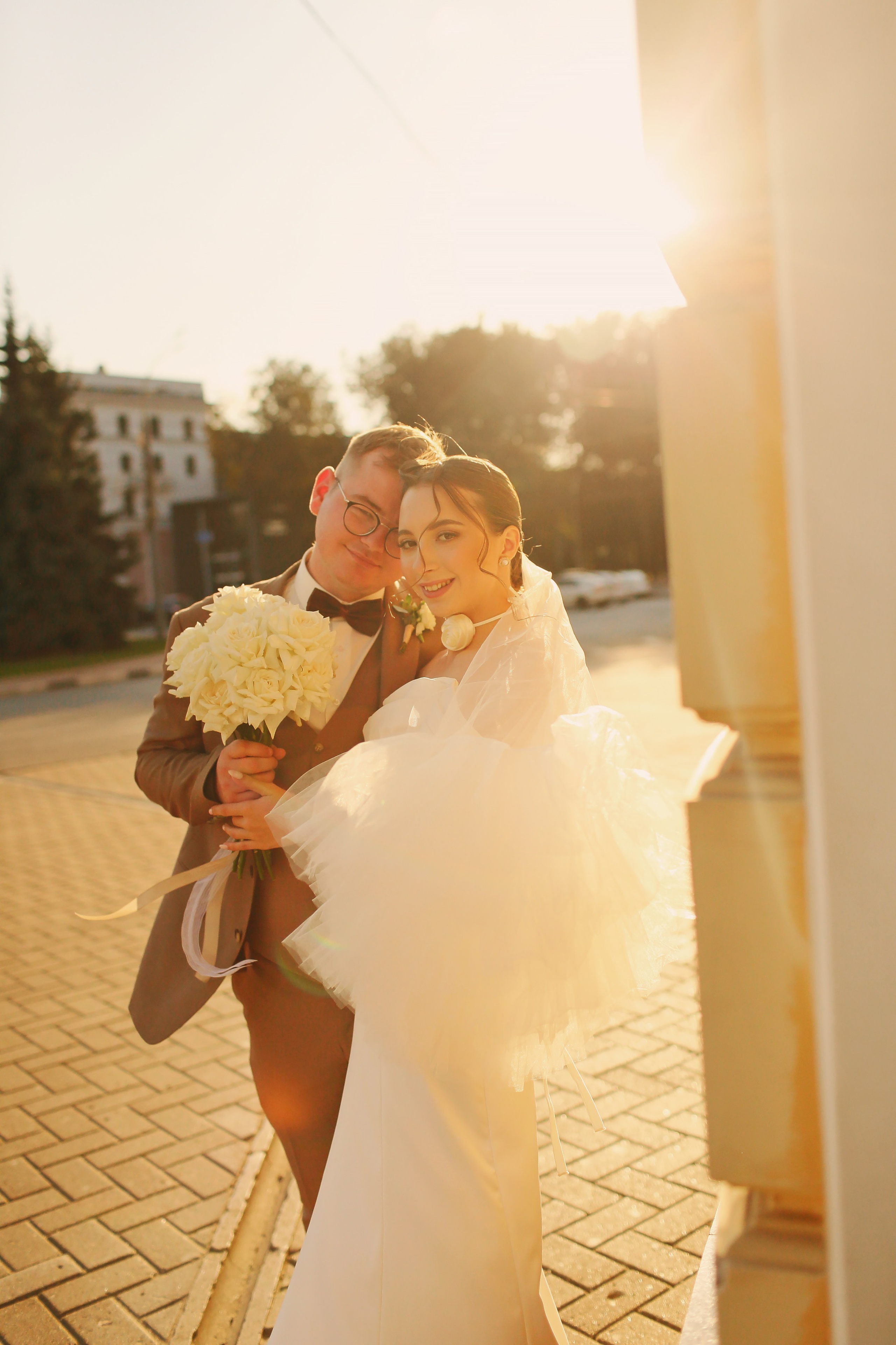 Свадебная осенняя фотосессия Ивана и Лидии в городе. Свадебный и репортажный фотограф в Ярославле и Санкт-Петербурге Роман Микрюков