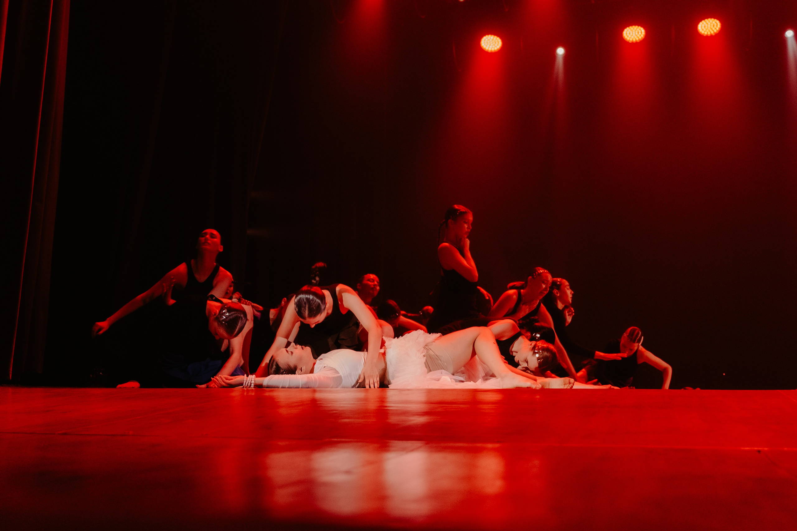 Спектакль «Песнь сирен». Главная