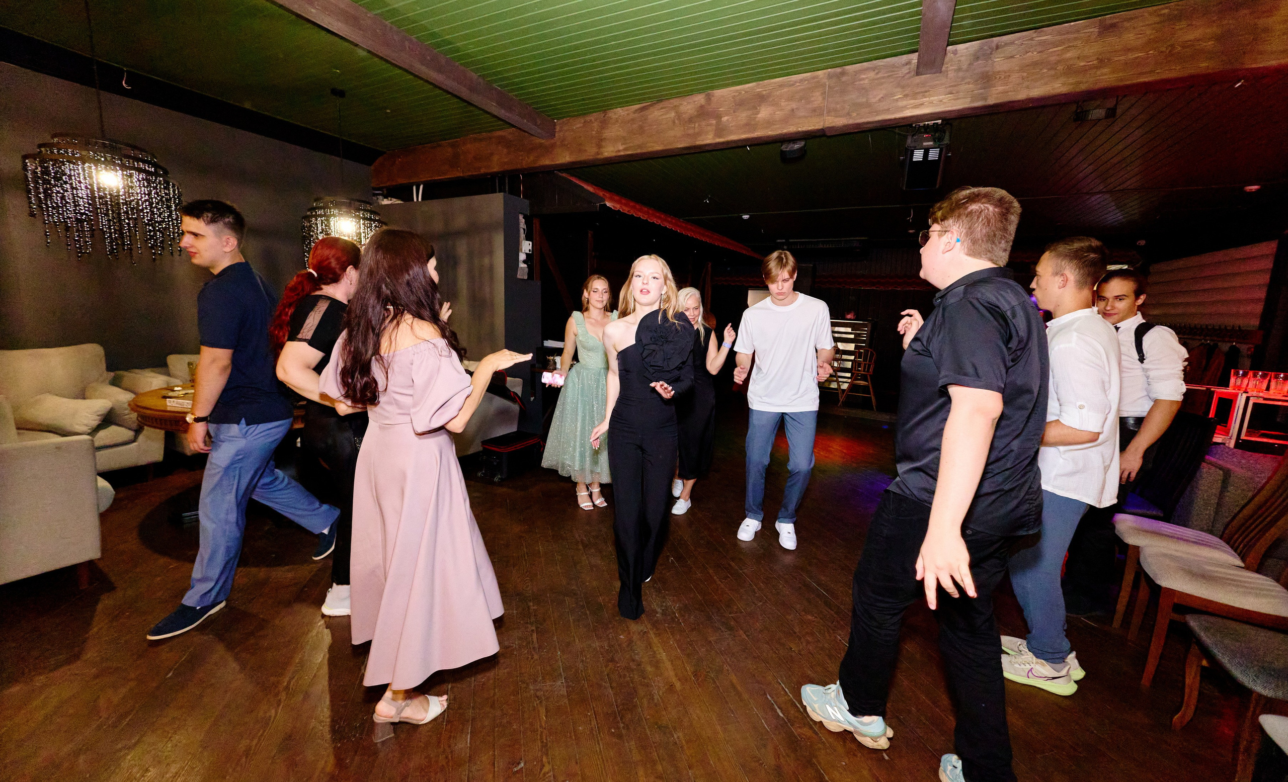 Выпускной 35 Сош. Фотограф Выпускные альбомы Таганрог Сергей Коробченко