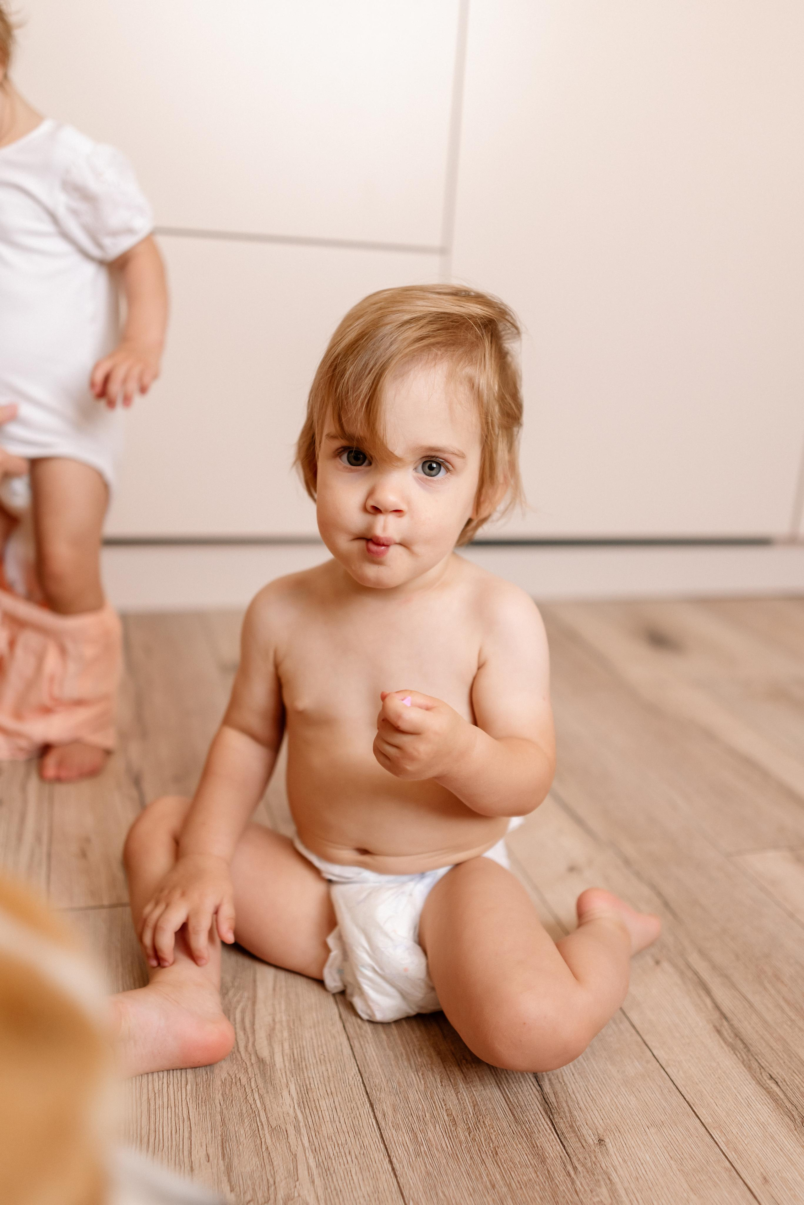 Семейная фотосессия дома для Кати и Кости и их девочек. Свадебный и портретный фотограф в Минске Татьяна Лобода