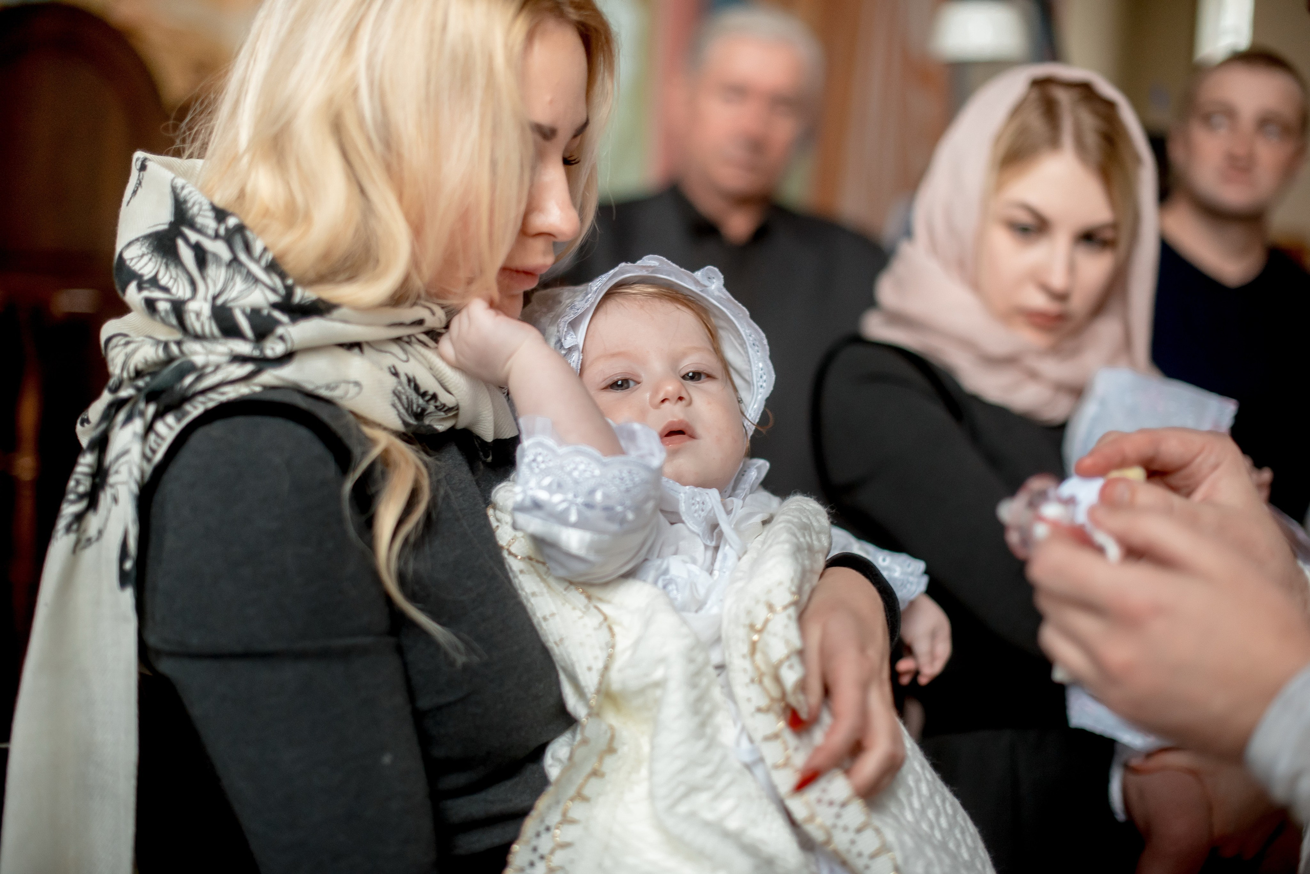 Крещение в мужском монастыре. Фотограф Мария Стрелкова