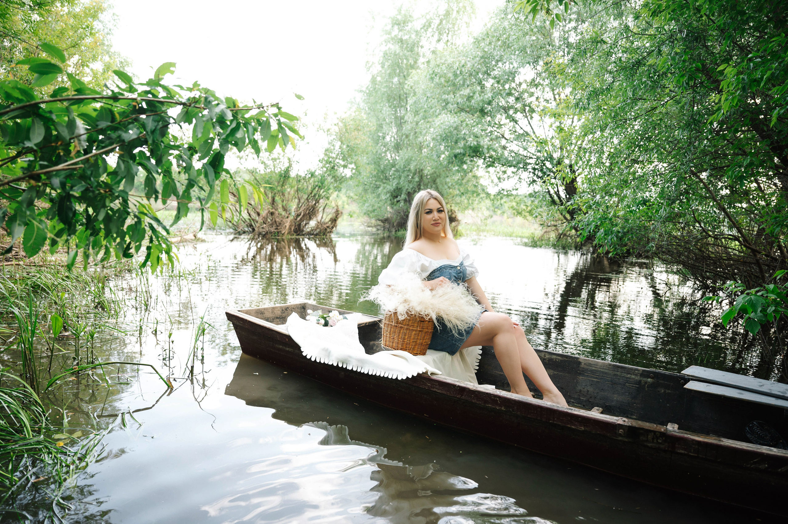 Женя лодка. Фотограф Алёна Мил