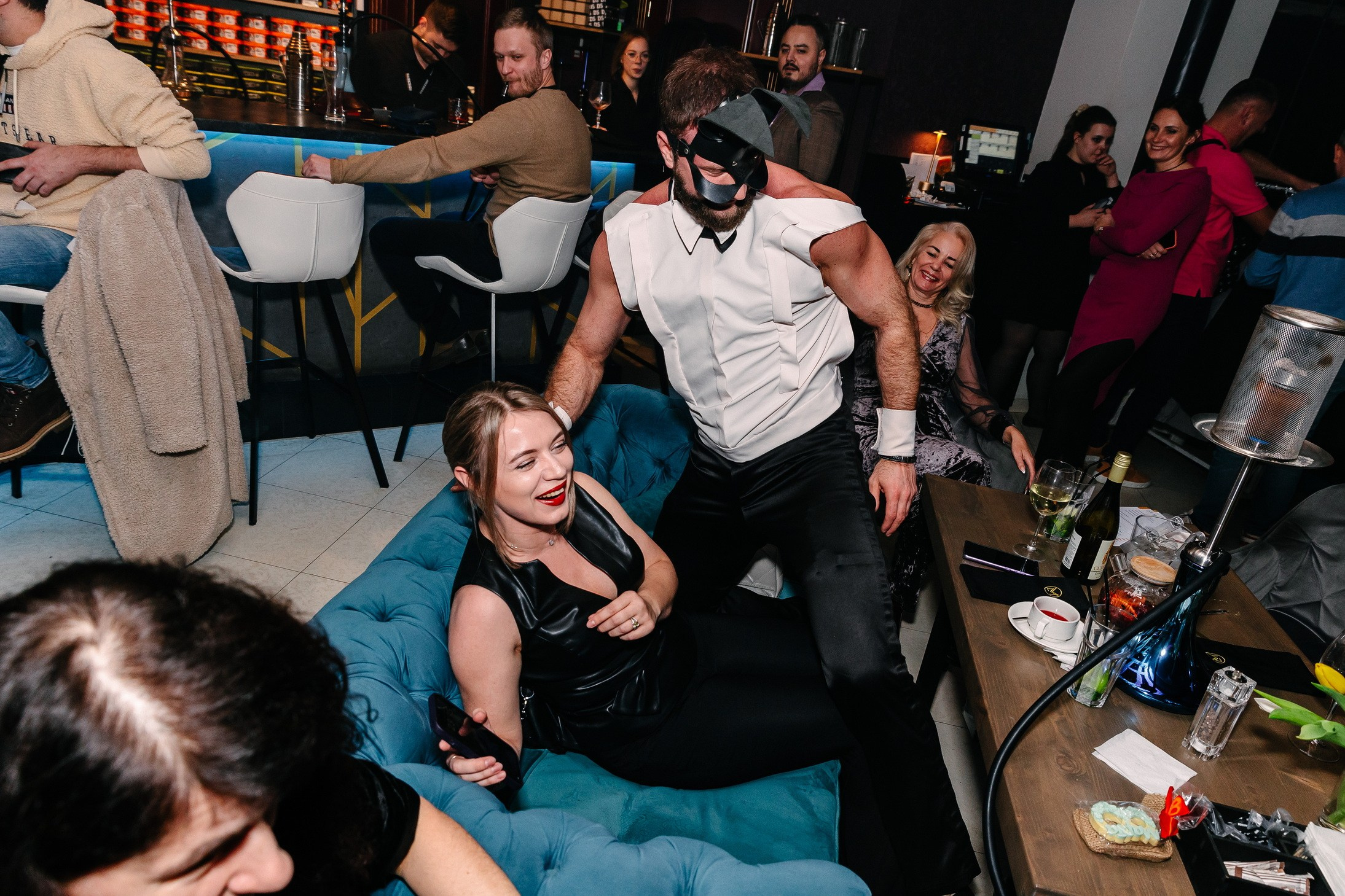 8 марта в лаунж-баре Major 2024. Свадебный, семейный и детский фотограф в Калининграде Елена Кравцова