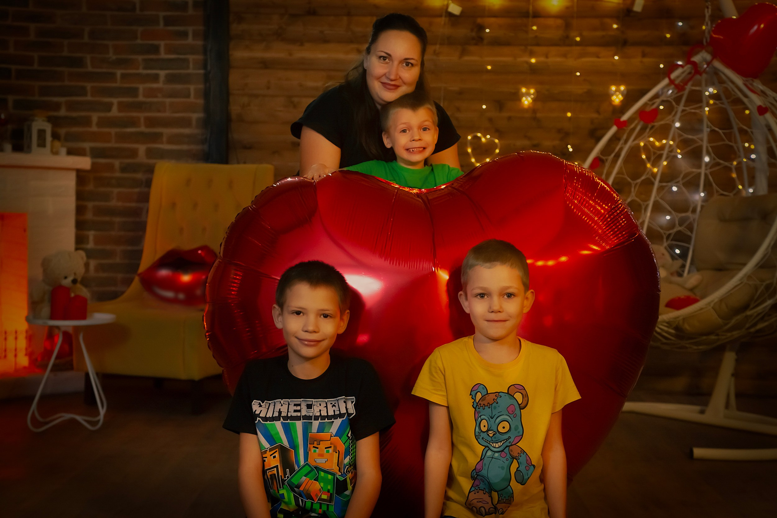 Настя с сыновьями