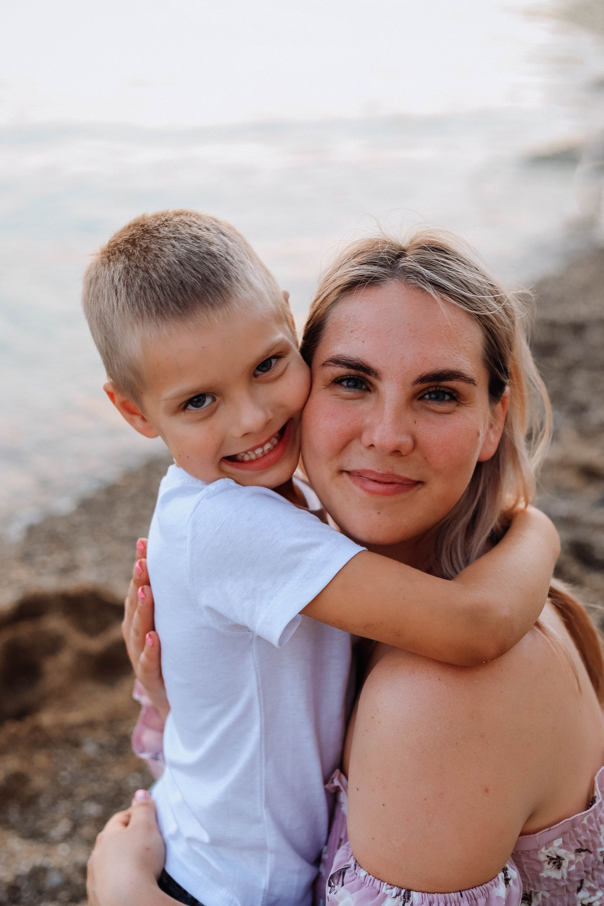 Ника и Тёма фотосессия на море. Женский/Детский фотограф в Симферополе Вероника Слепогина