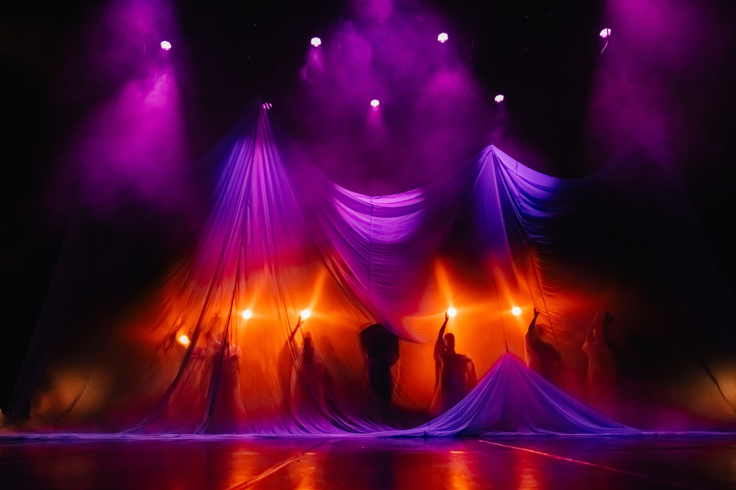 Танцевальное шоу «Диалоги». Художник по свету Максим Сергачев