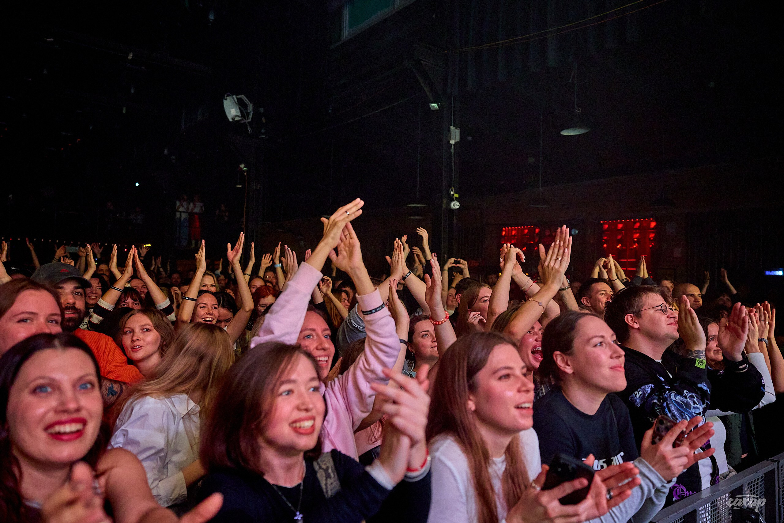 JMSN. Профессиональный фотограф в Екатеринбурге Юра Сахар