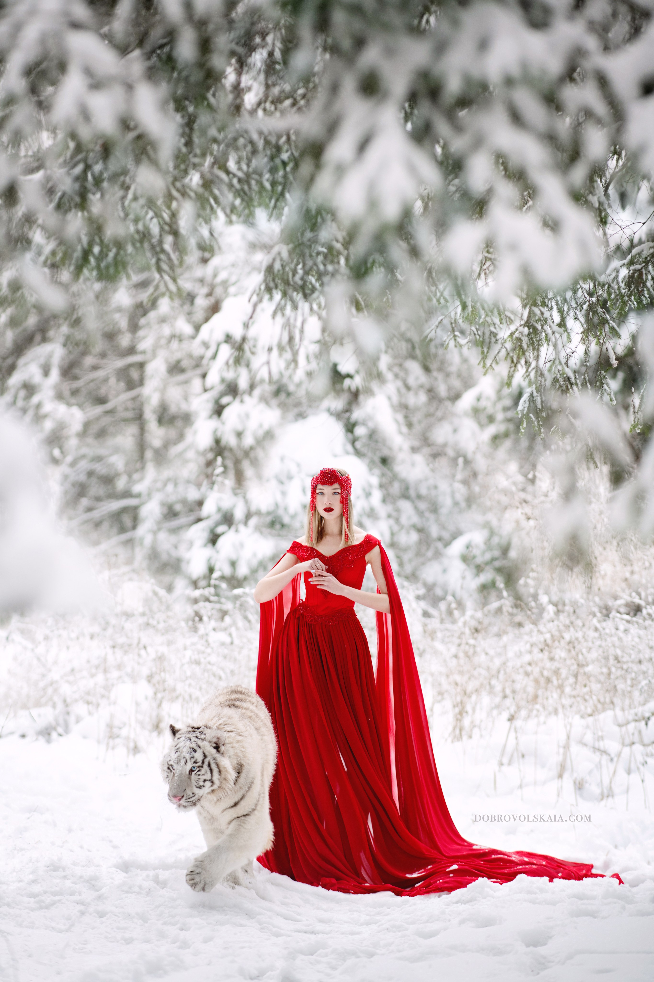 Дана. Русские народные костюмы в Москве