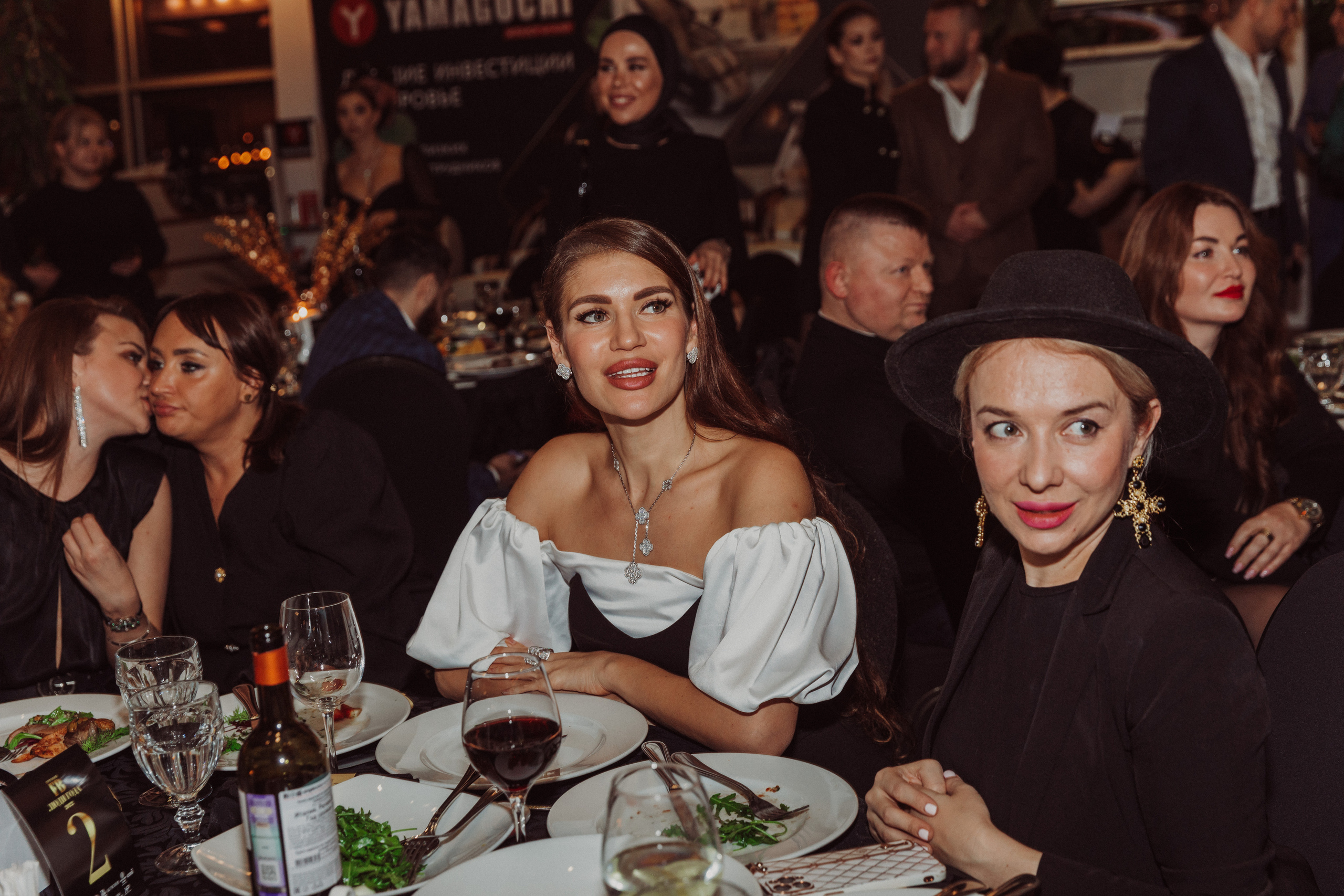 By Fashion Beaty: Человек года 2022 — ресторан Backstage. Фотограф и Видеограф в Москве Дарья Арсентьева