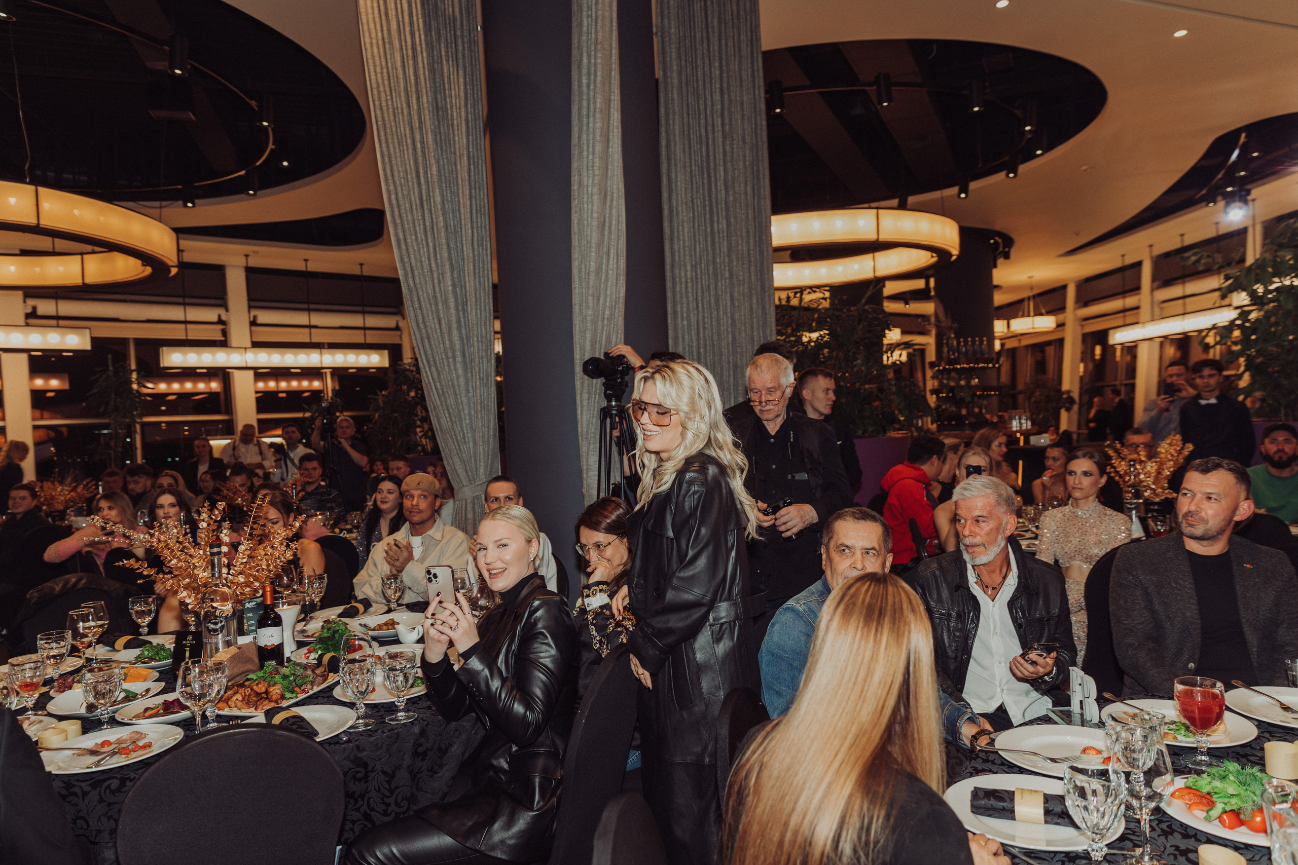 By Fashion Beaty: Человек года 2022 — ресторан Backstage. Фотограф и Видеограф в Москве Дарья Арсентьева