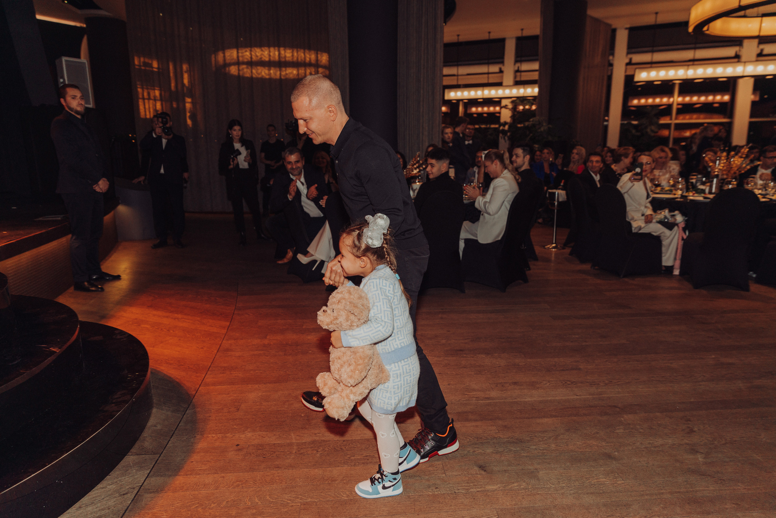 By Fashion Beaty: Человек года 2022 — ресторан Backstage. Фотограф и Видеограф в Москве Дарья Арсентьева