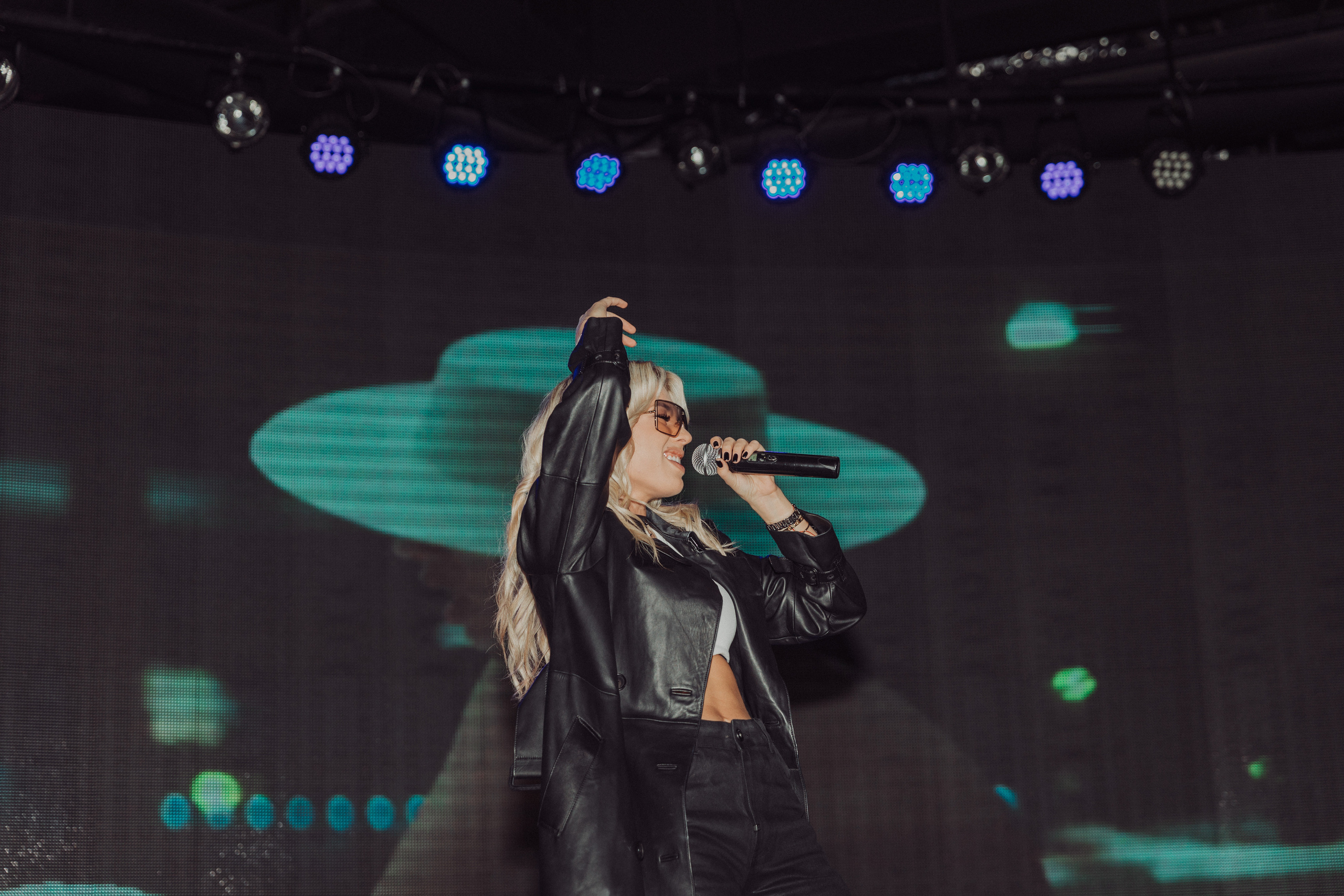 By Fashion Beaty: Человек года 2022 — ресторан Backstage. Фотограф и Видеограф в Москве Дарья Арсентьева