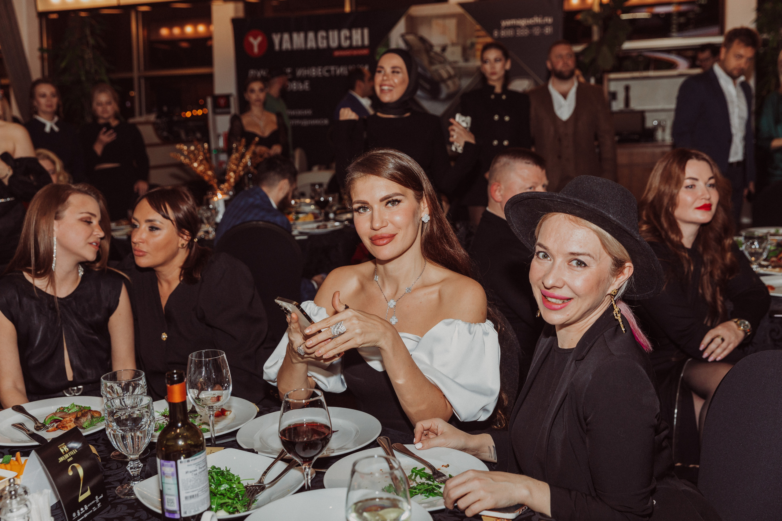 By Fashion Beaty: Человек года 2022 — ресторан Backstage. Фотограф и Видеограф в Москве Дарья Арсентьева