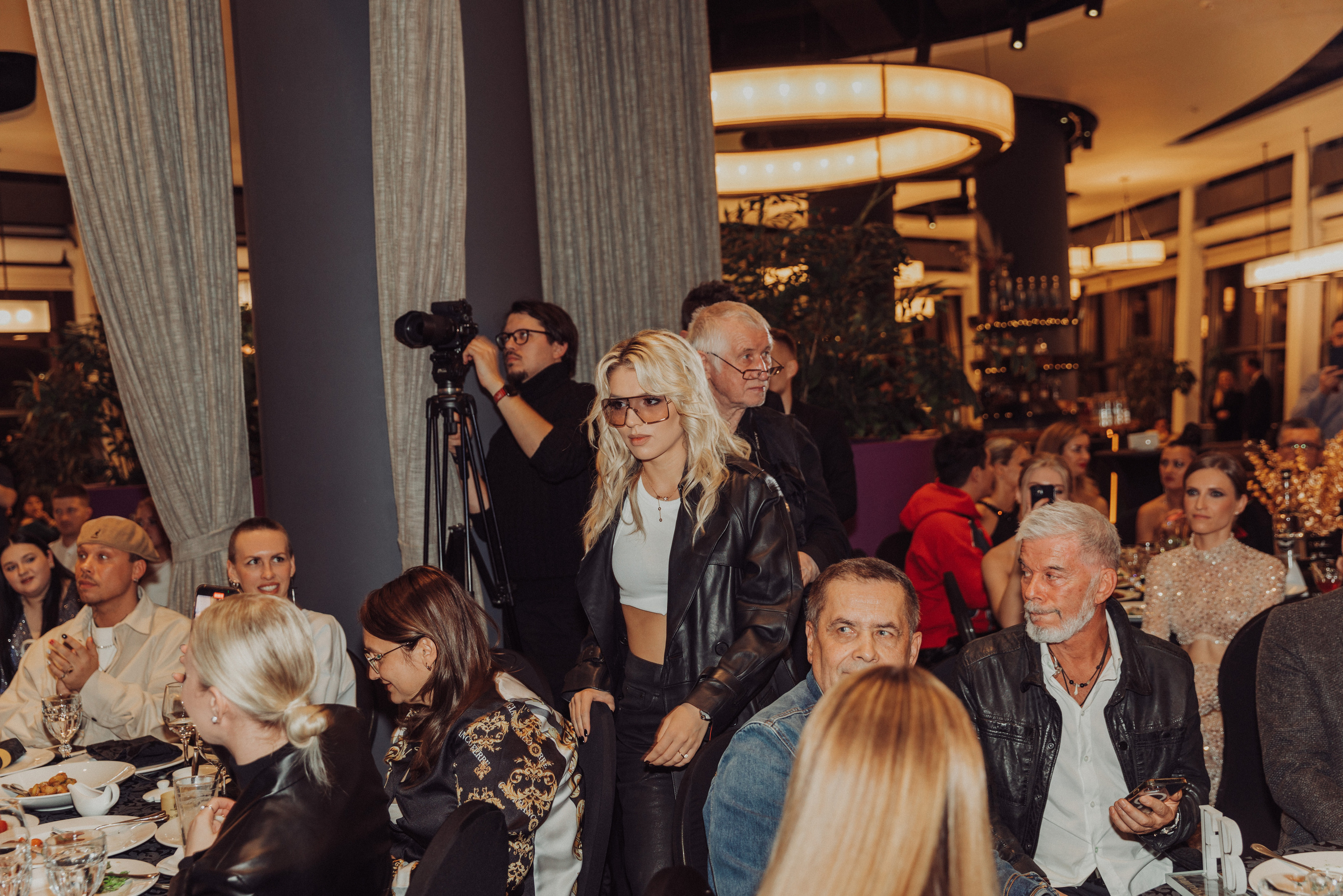 By Fashion Beaty: Человек года 2022 — ресторан Backstage. Фотограф и Видеограф в Москве Дарья Арсентьева