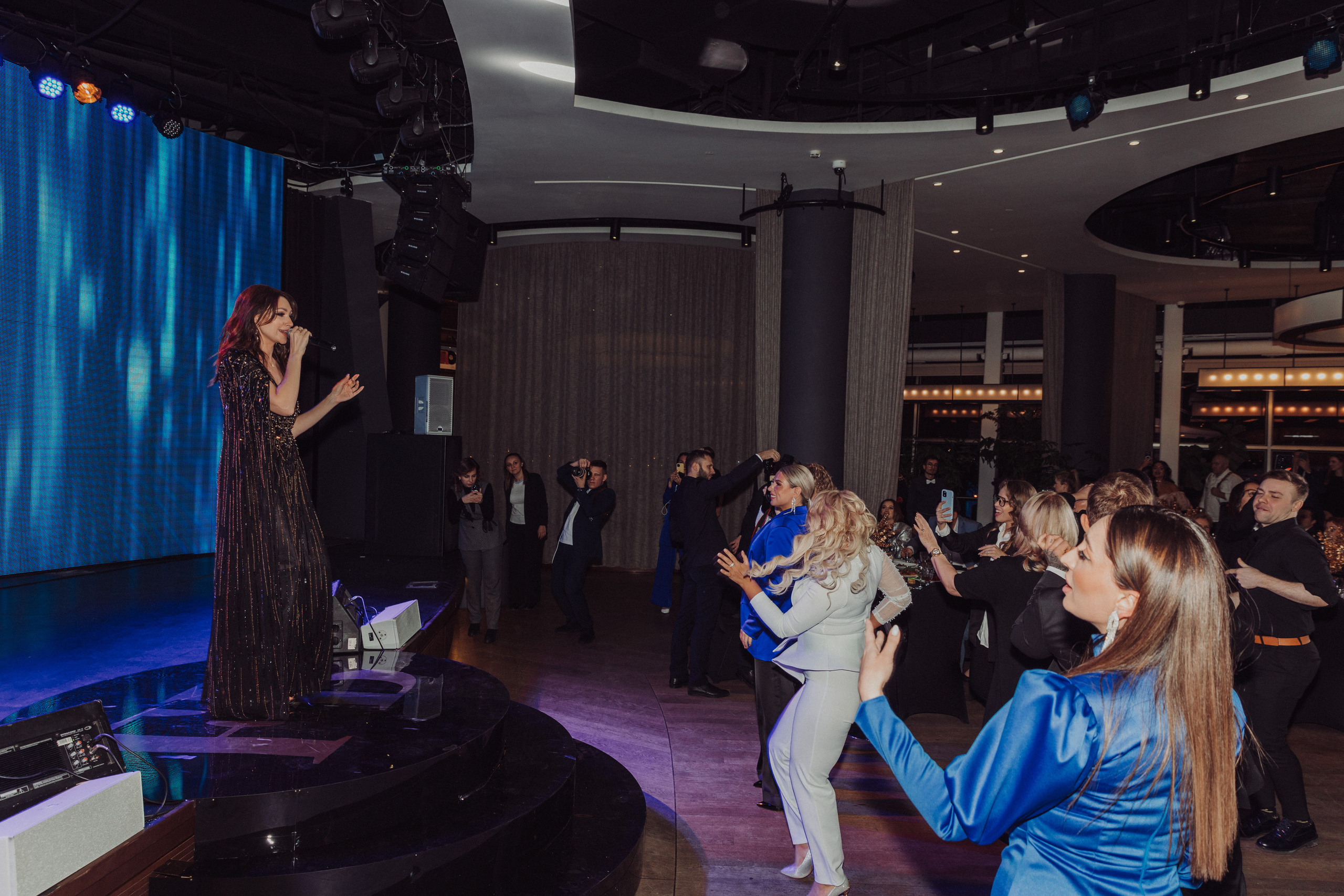 By Fashion Beaty: Человек года 2022 — ресторан Backstage. Фотограф и Видеограф в Москве Дарья Арсентьева