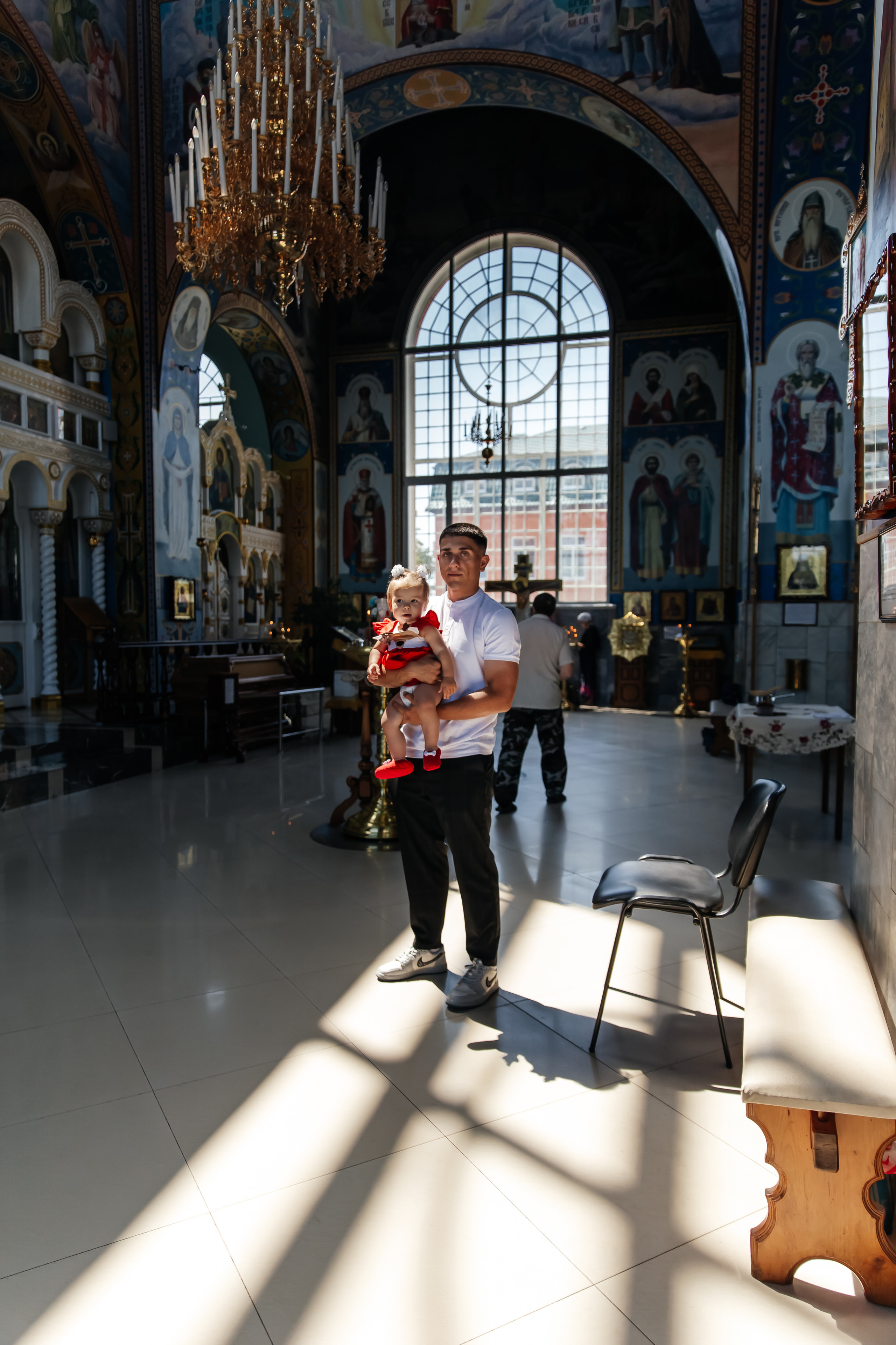 Фотосъёмка таинства крещения Крымск. Фотограф Любава Колесник. Выпускные альбомы в Крымском районе