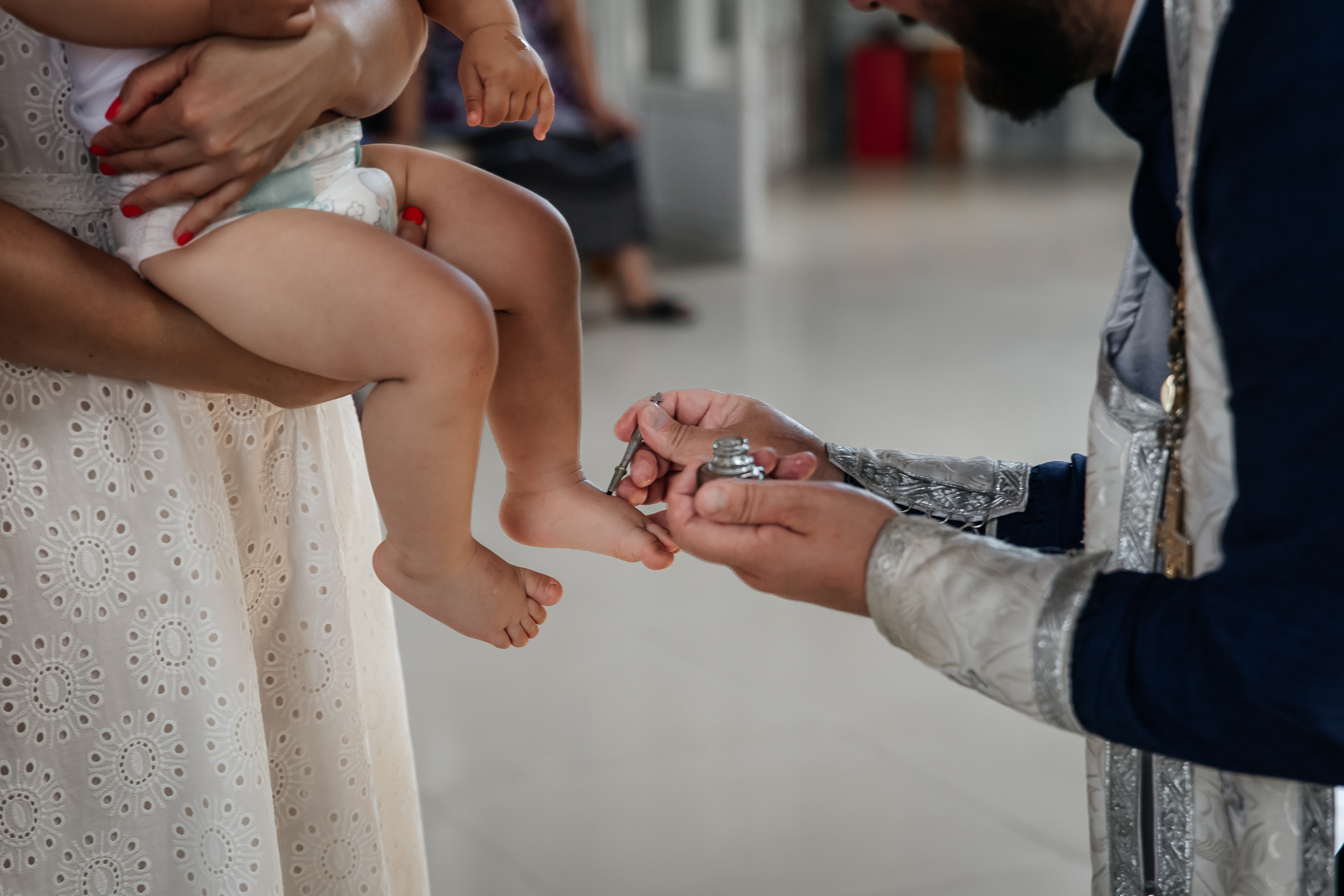 Фотосъёмка таинства крещения Крымск. Фотограф Любава Колесник. Выпускные альбомы в Крымском районе