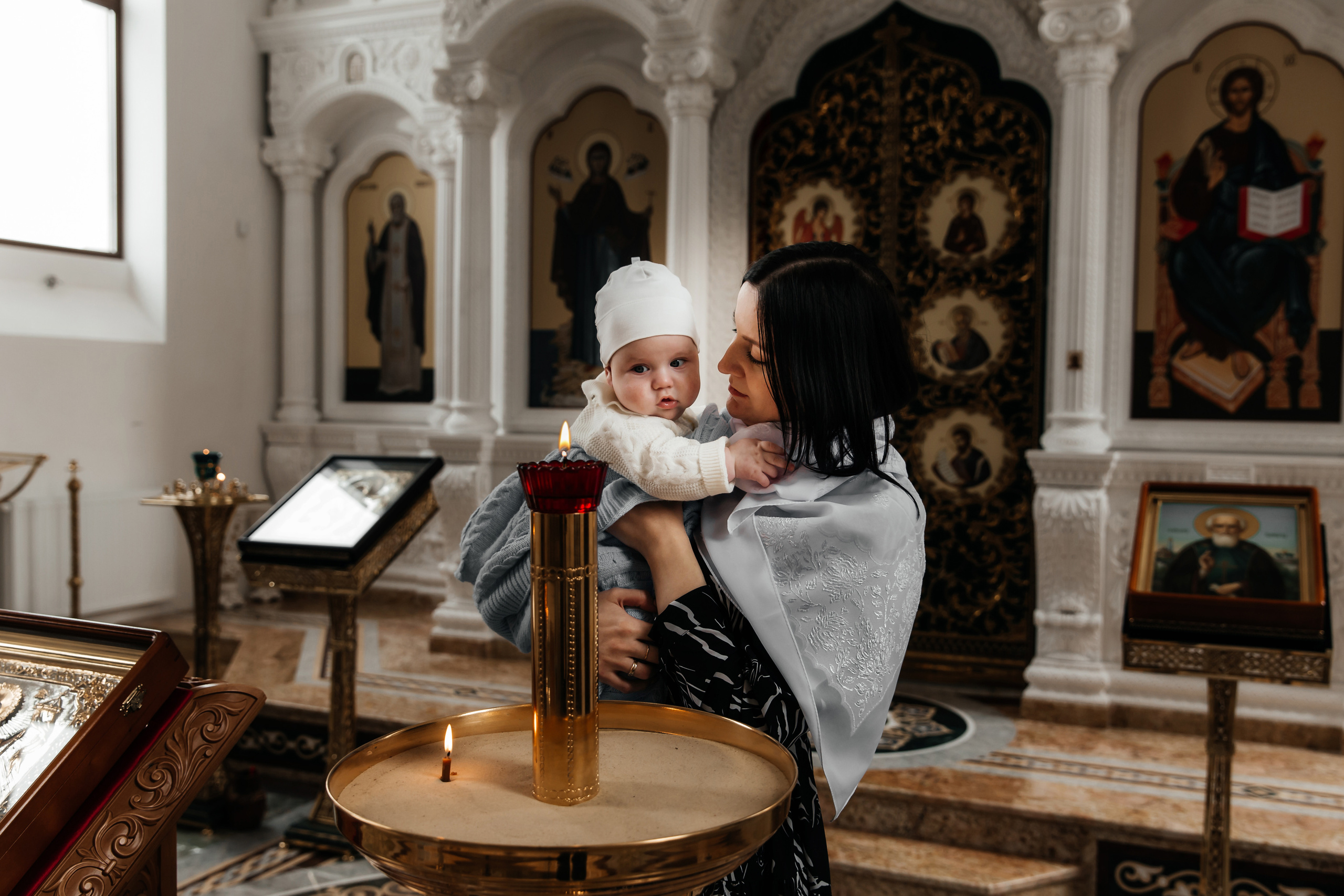 Фотосъёмка таинства крещения Крымск. Фотограф Любава Колесник. Выпускные альбомы в Крымском районе