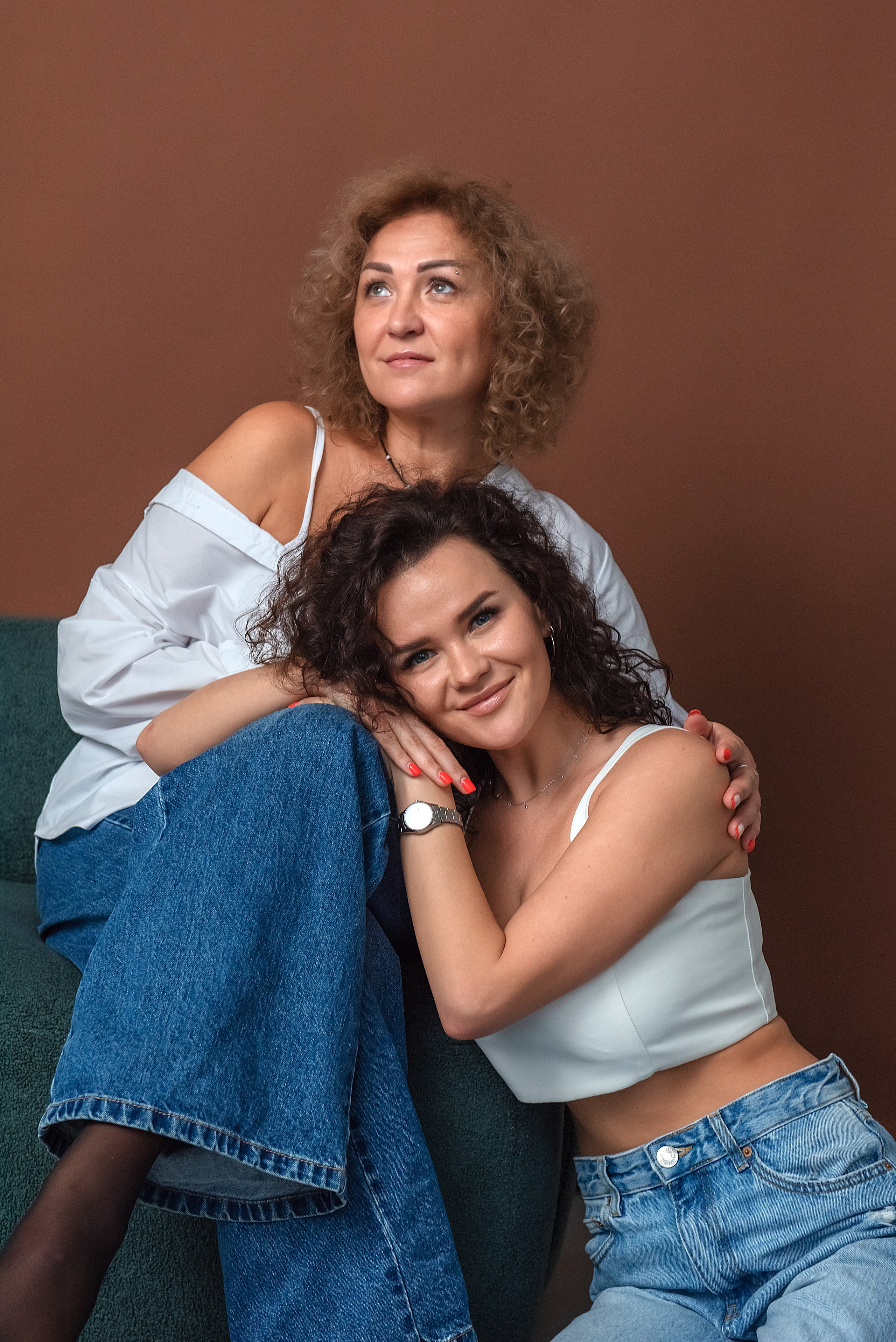 Студийная съемка «Мама с дочкой» Оля и Алина. Семейный и коммерческий фотограф в Сочи Александр Бодунов