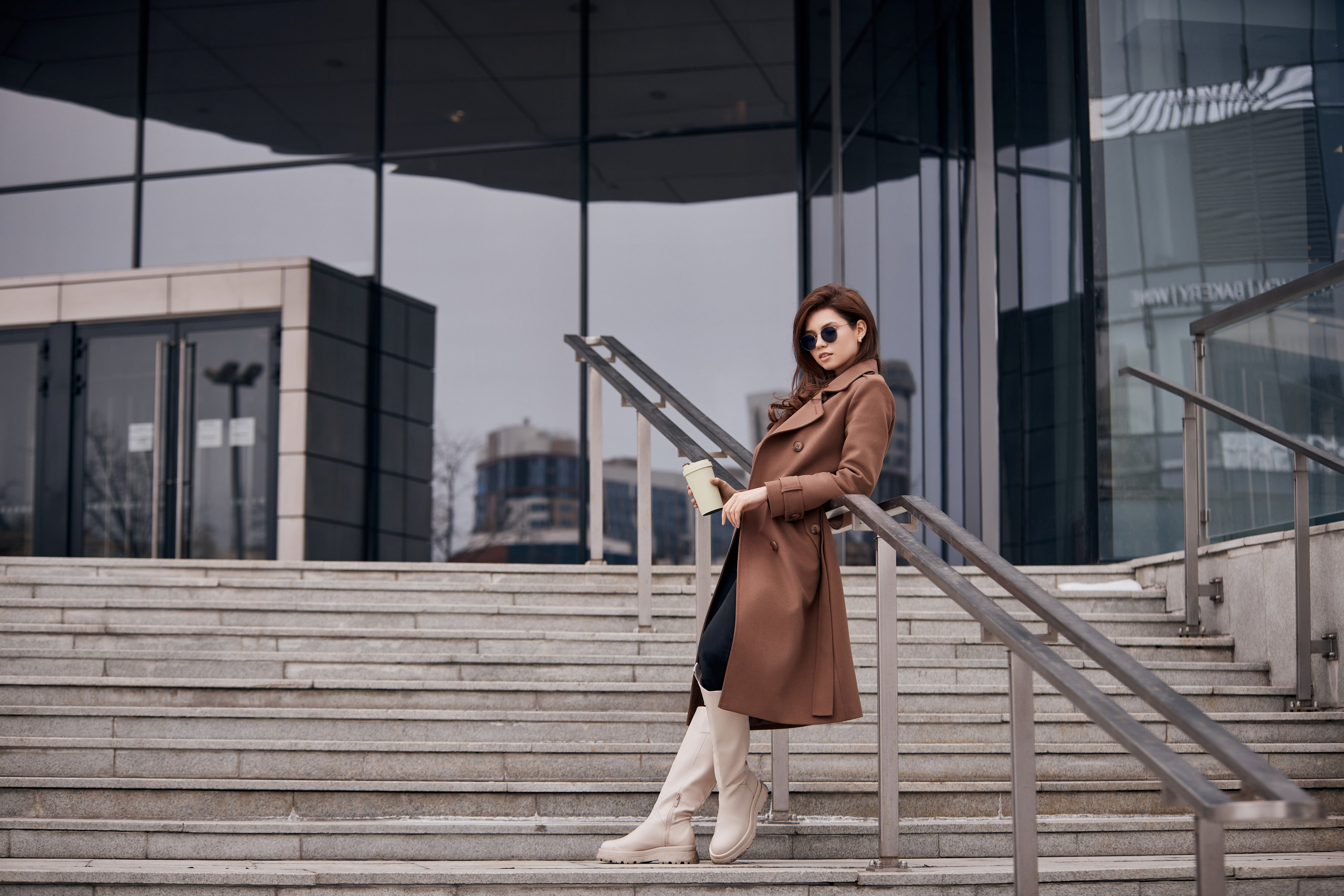 Съемка на обложку. Контент для бизнеса в Екатеринбурге Полдень Медиа