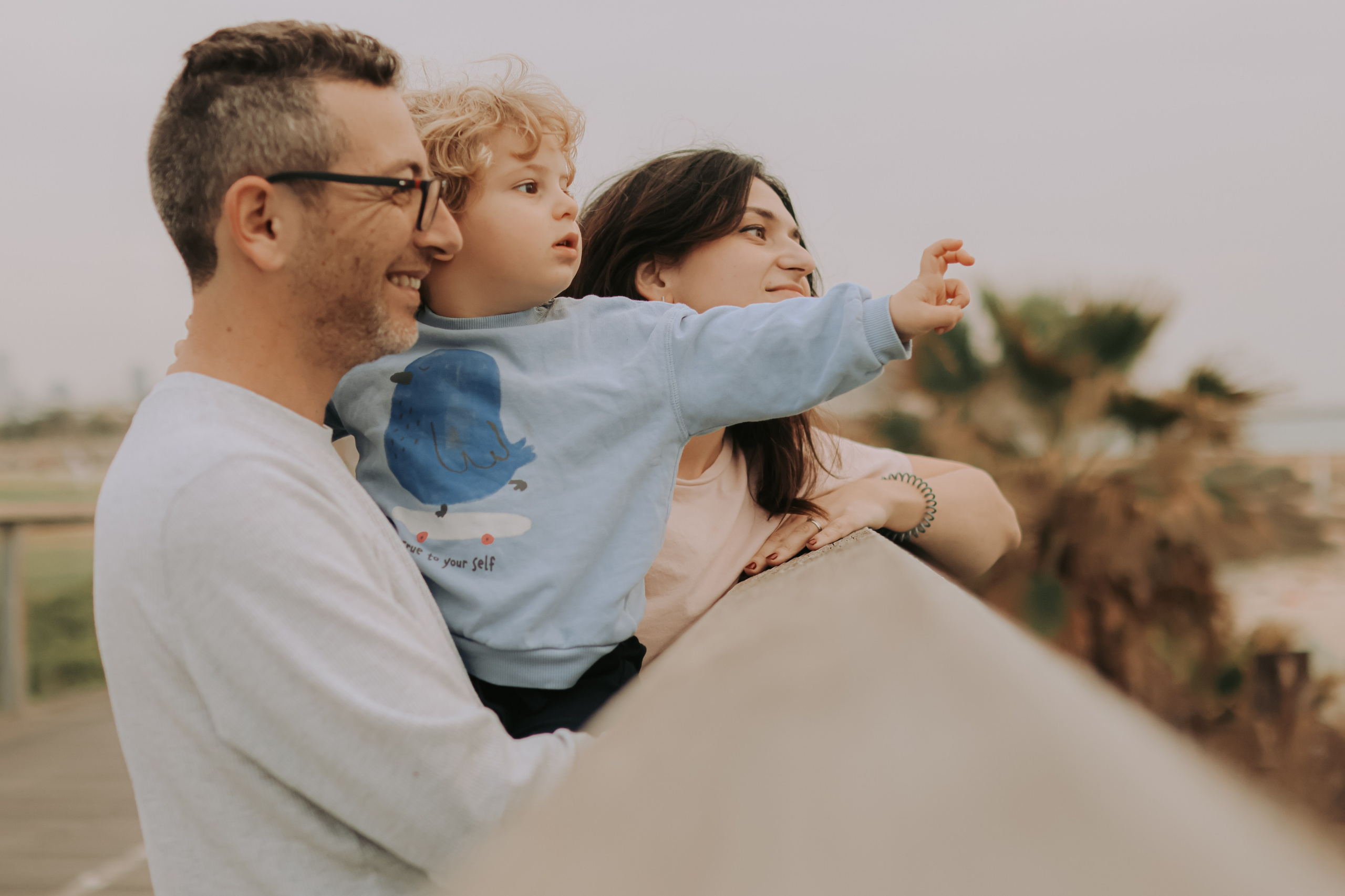 Eithan's family, Tel Aviv | February 2026. Photographer in Israel Alice Milchin