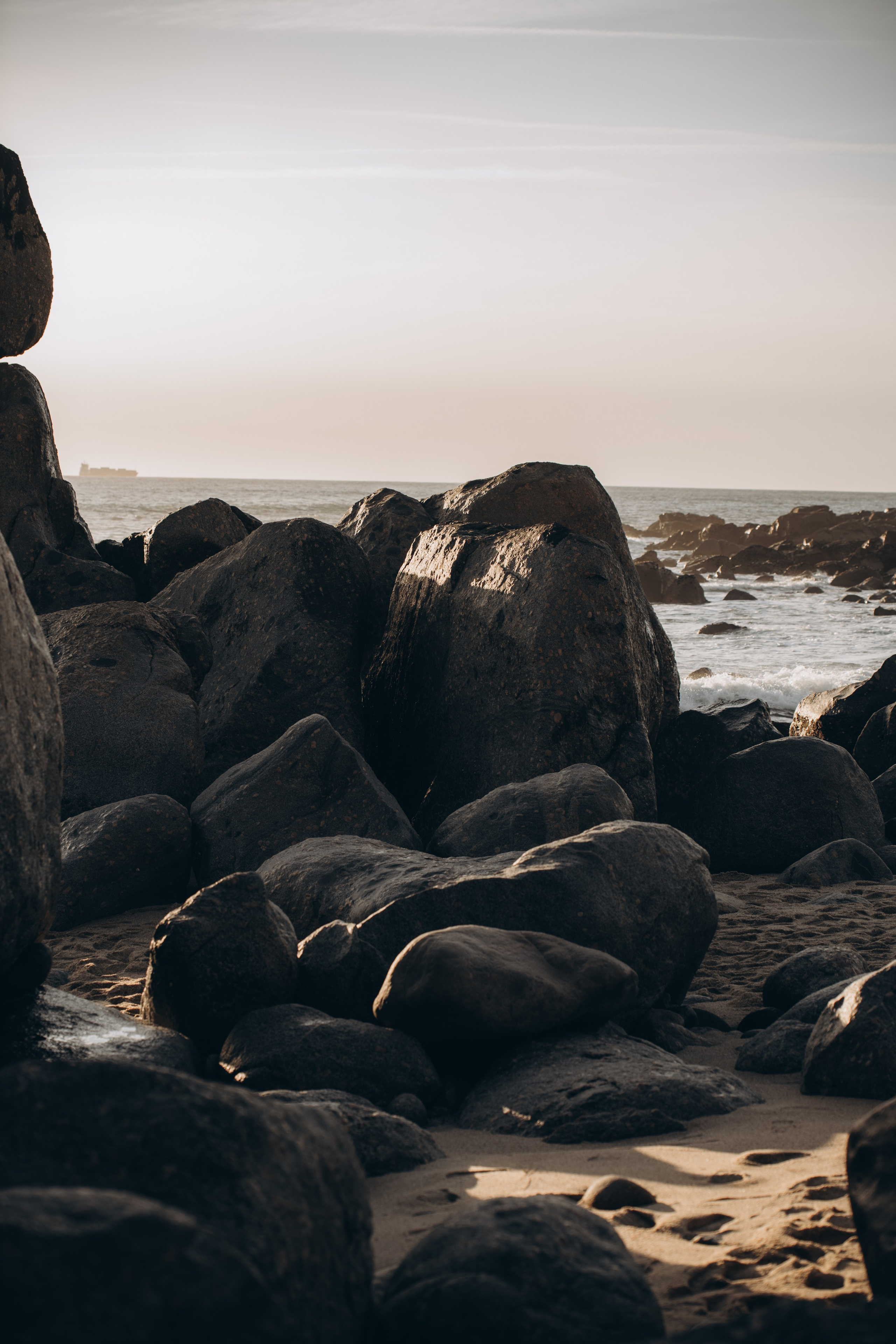 STORIES OF LOVE. Anastasiia Antoniuk portrait, family and couple photographer, Portugal