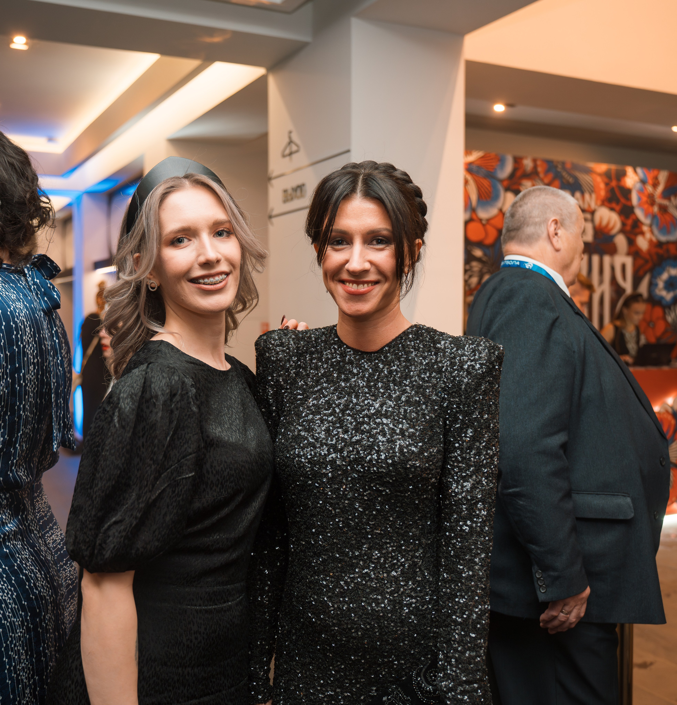 Репортажная съемка в Москве награждений, светских мероприятий, выпускных. Репортажный фотограф в Москве Вадим Галанин