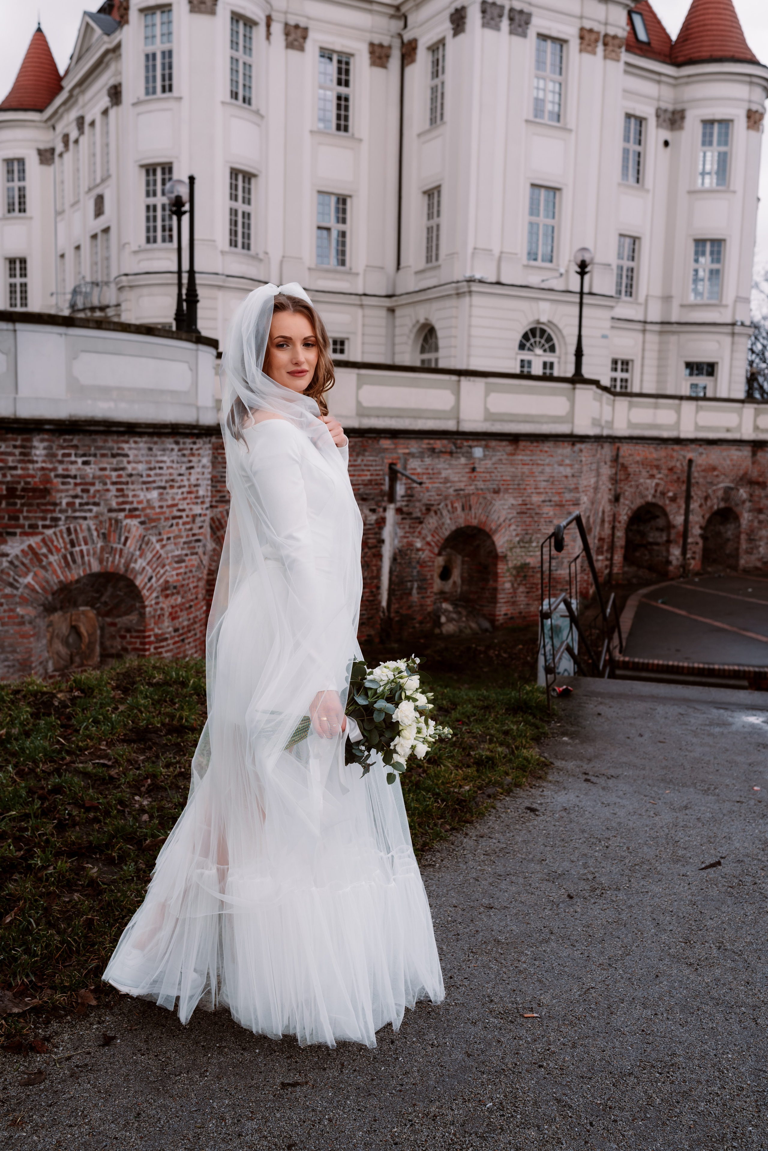 Wedding Wroclaw. Portrait photographer Wrocław Vitali Pabiadzinski