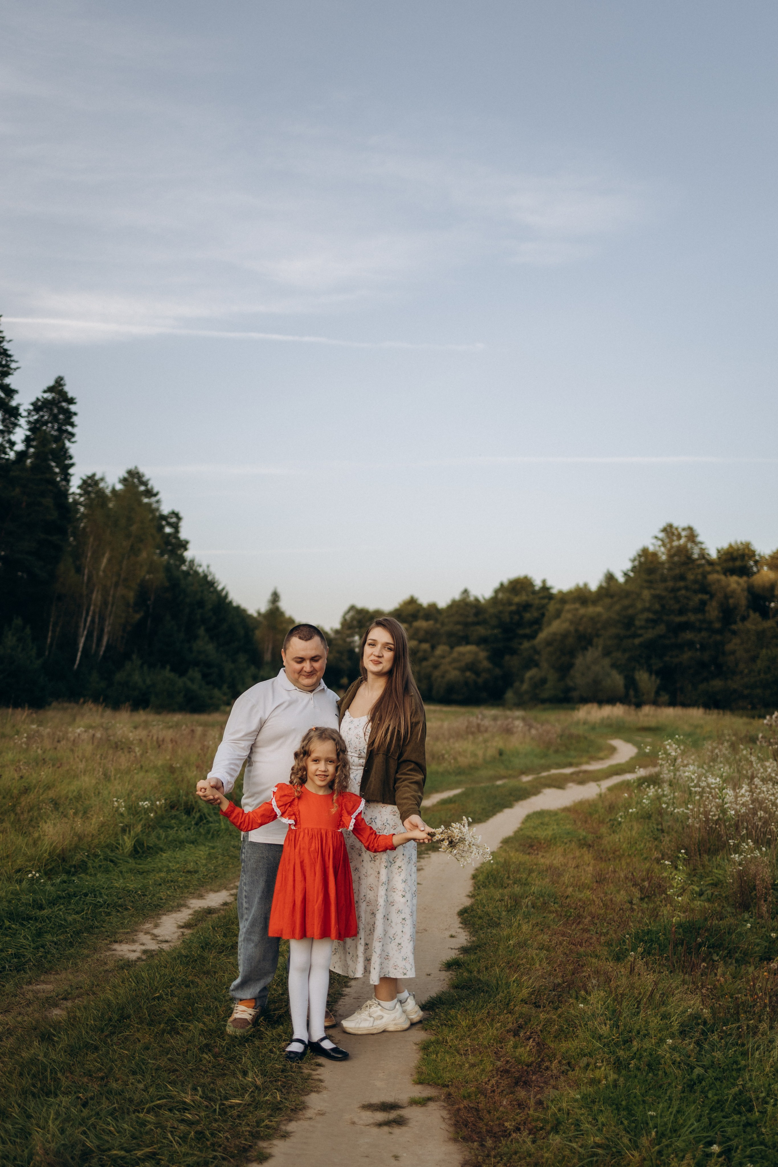 Семейная фотосессия (15.09.2025 г.) г. Жуков (Калужская обл.). Надежда Стар семейный и церковный фотограф в Жукове и Калужской области