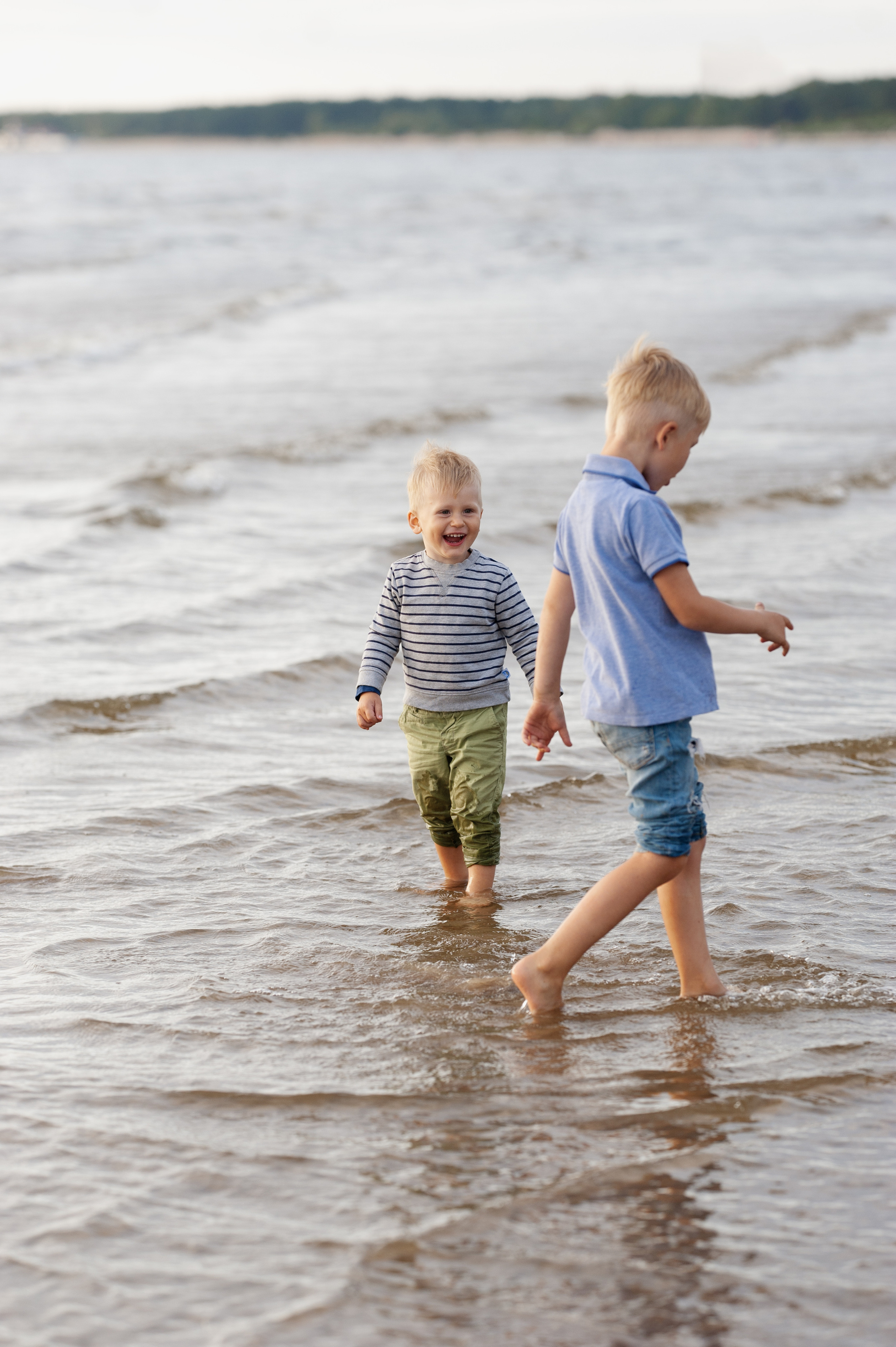 Над водой. Ваш семейный фотограф