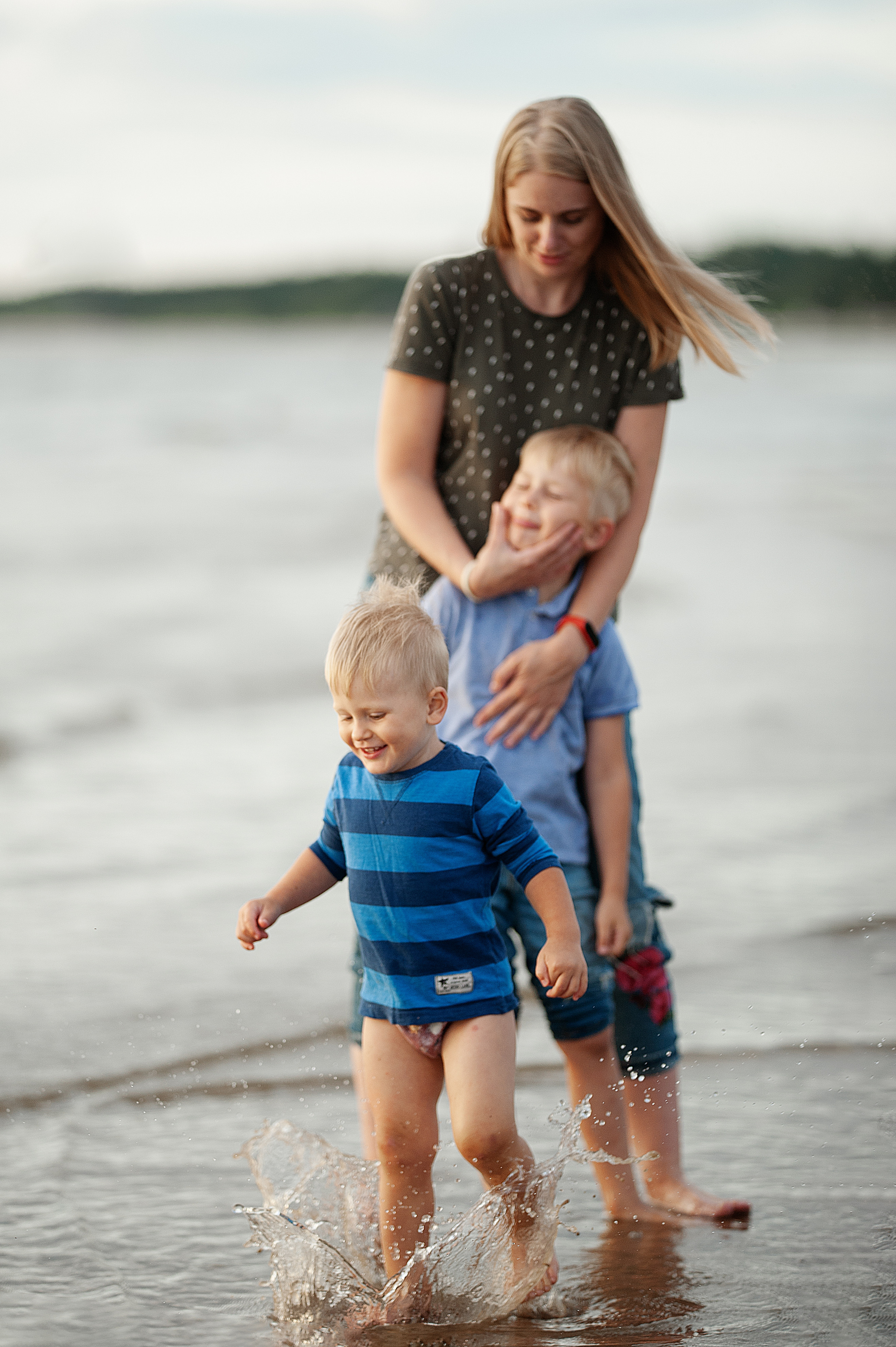 Над водой. Ваш семейный фотограф