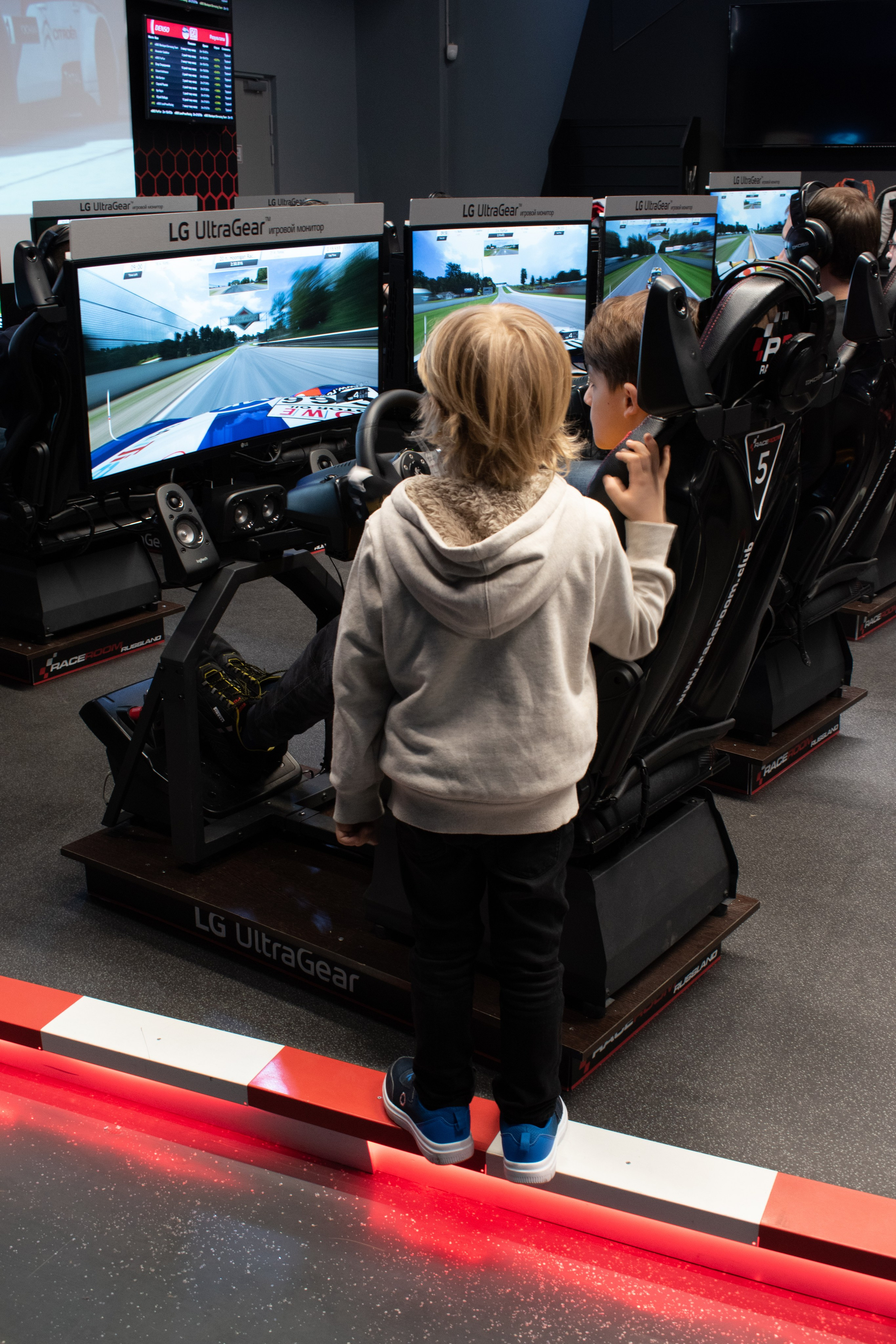 RaceRoom Endurance Challenge 2020: 1 Round — Road America. Репортажный фотограф Сыбер Мартти