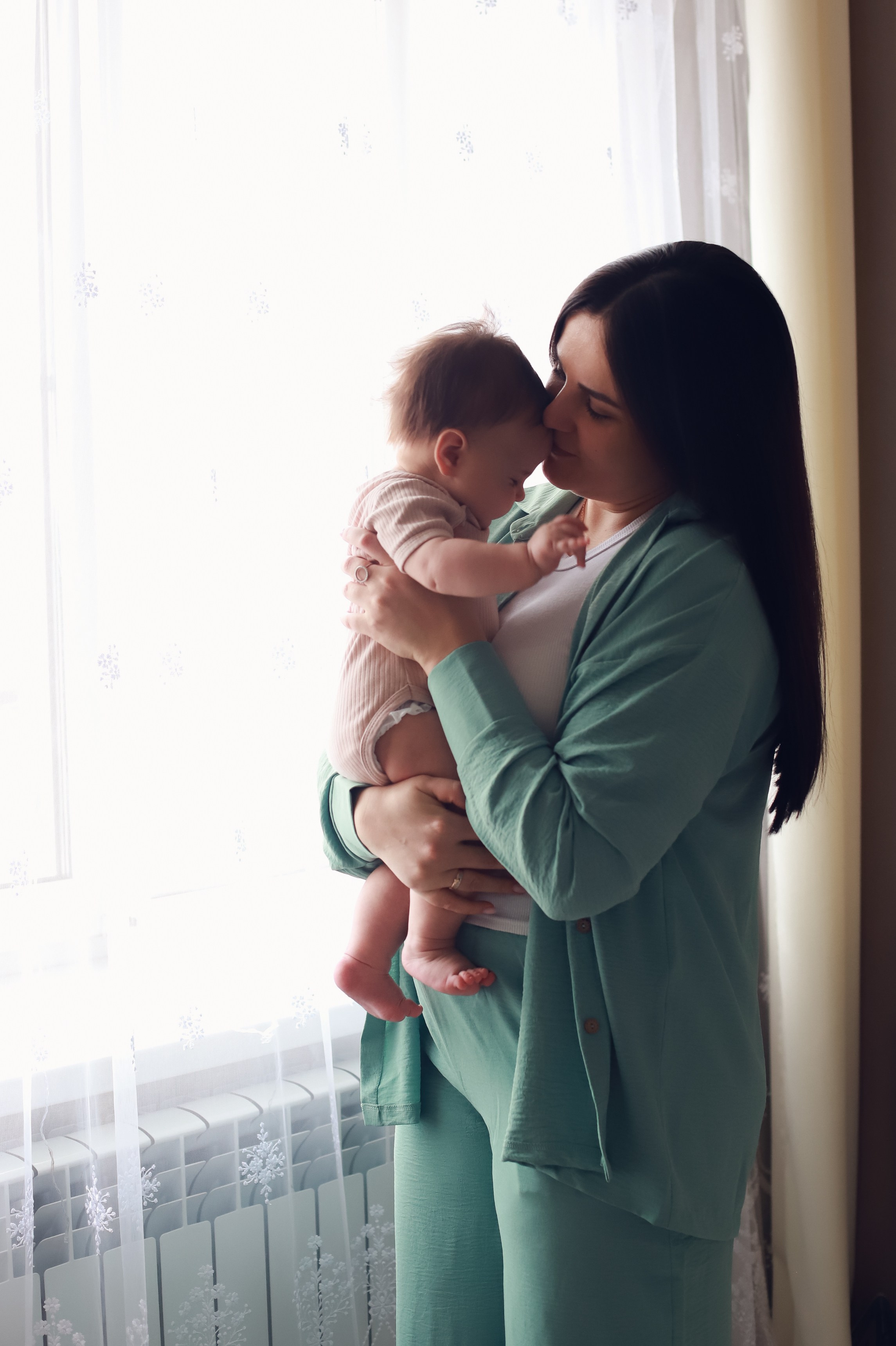 В кругу семьи. Фотограф новорожденных в г. Россошь Виктория Нечепуренко