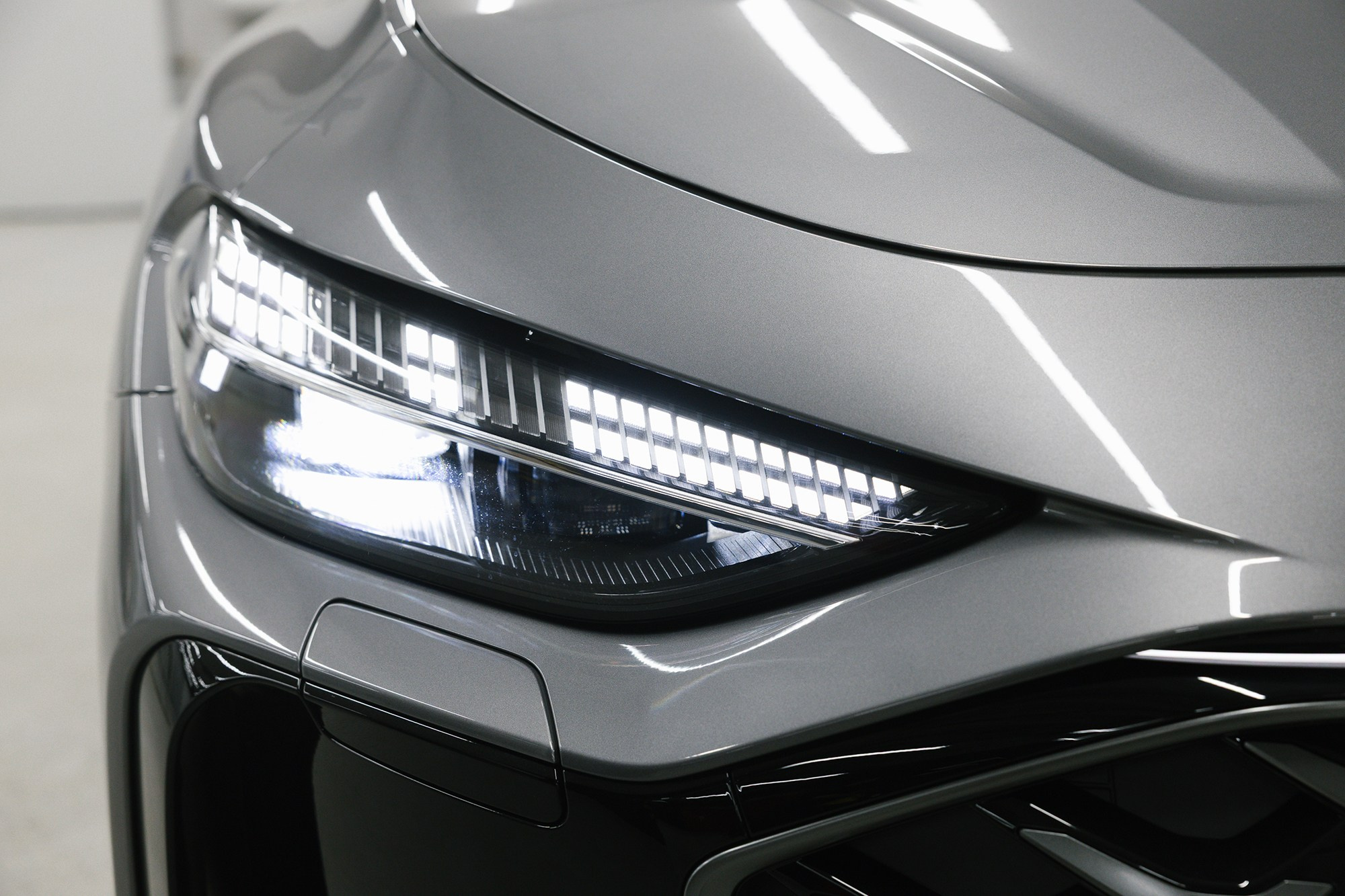 Audi A5  40 TFSI 2.0 quattro S tronic (204 л. с.). Автосалон «Х-Авто»