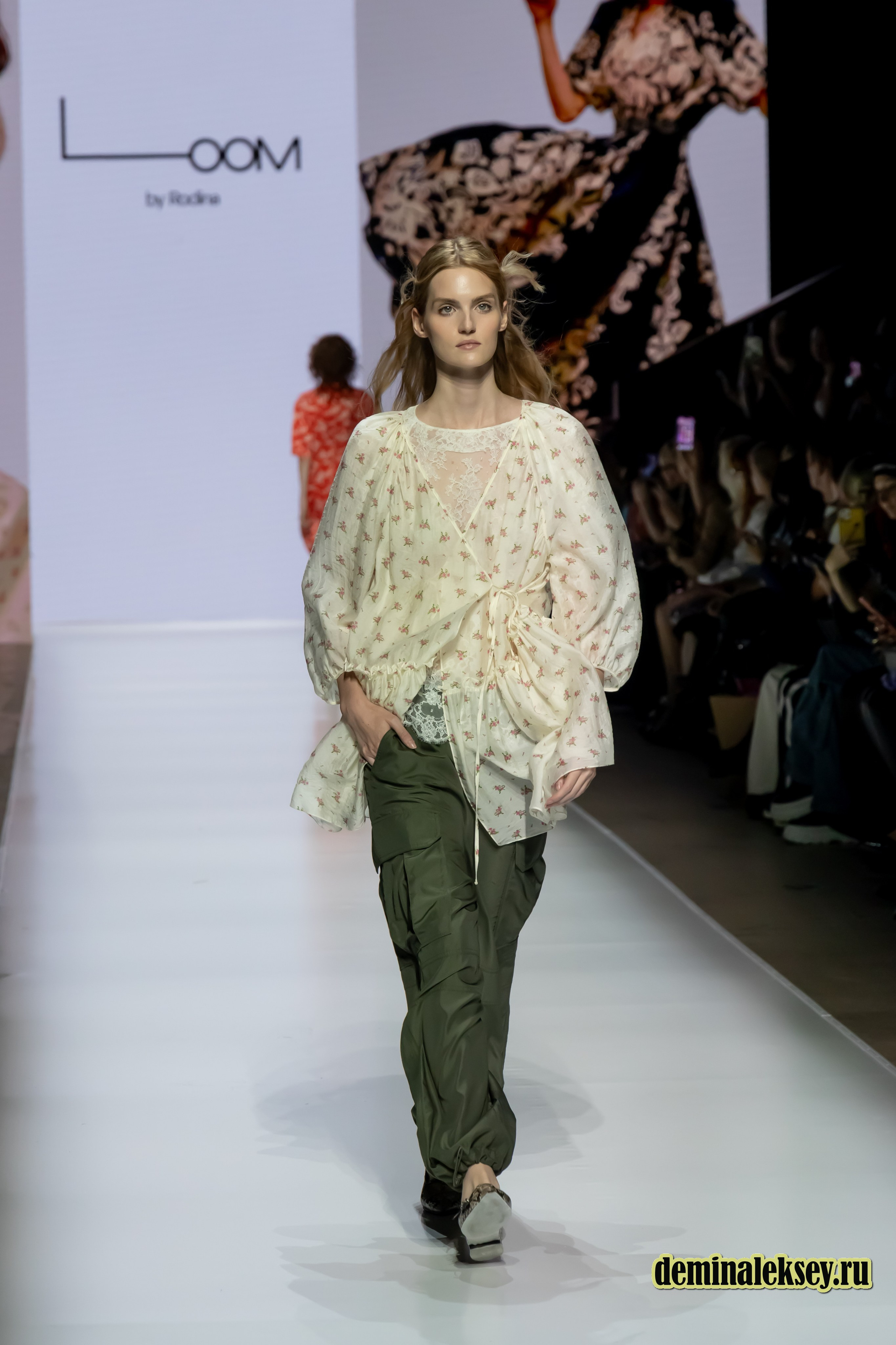 Московская неделя моды 2024 4 октября дизайнер Loom by Rodina. Репортажный, семейный и студийный фотограф в Москве Демин Алексей