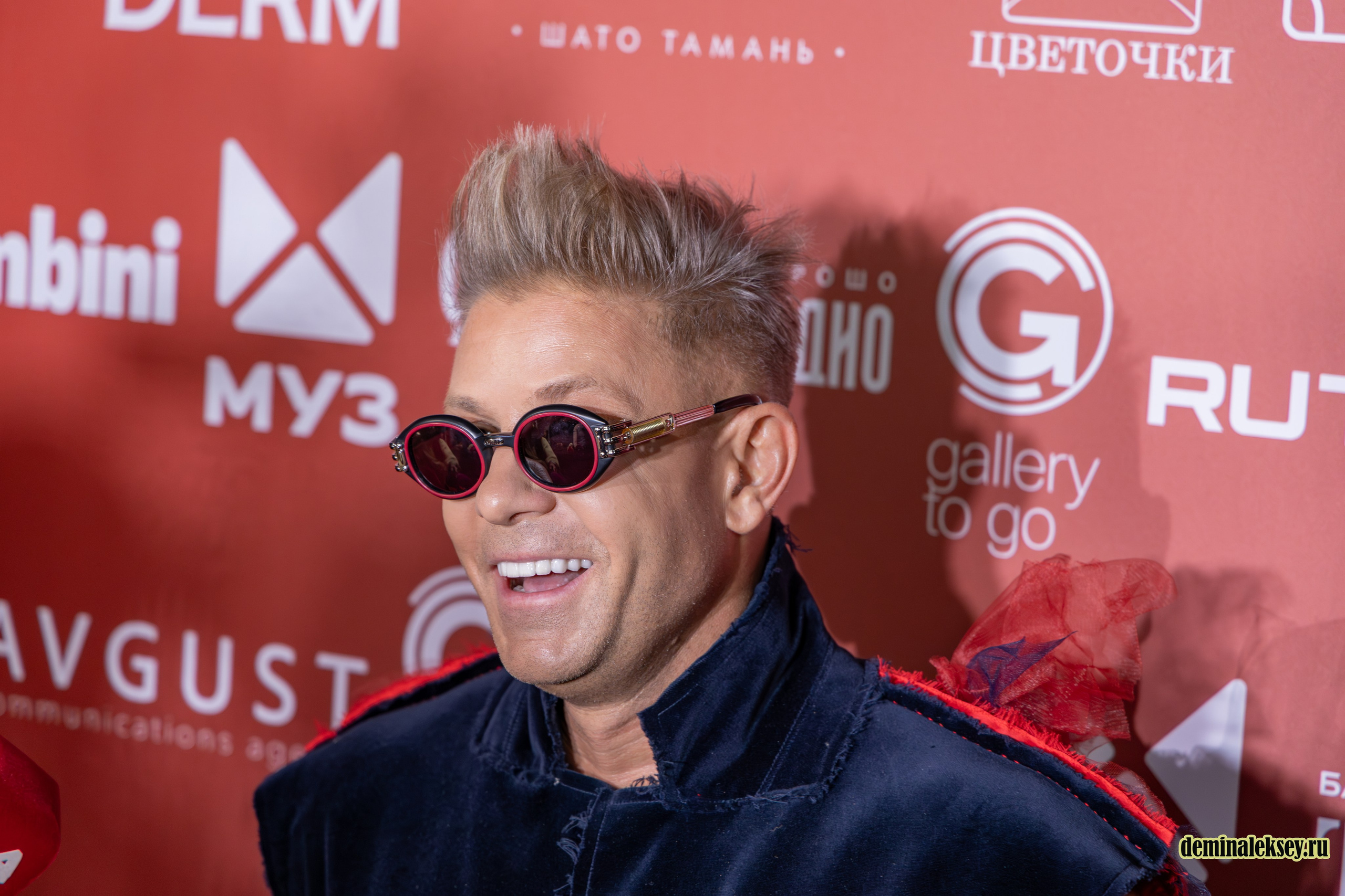 Презентация тура Мити Фомина — Артист. Репортажный, семейный и студийный фотограф в Москве Демин Алексей