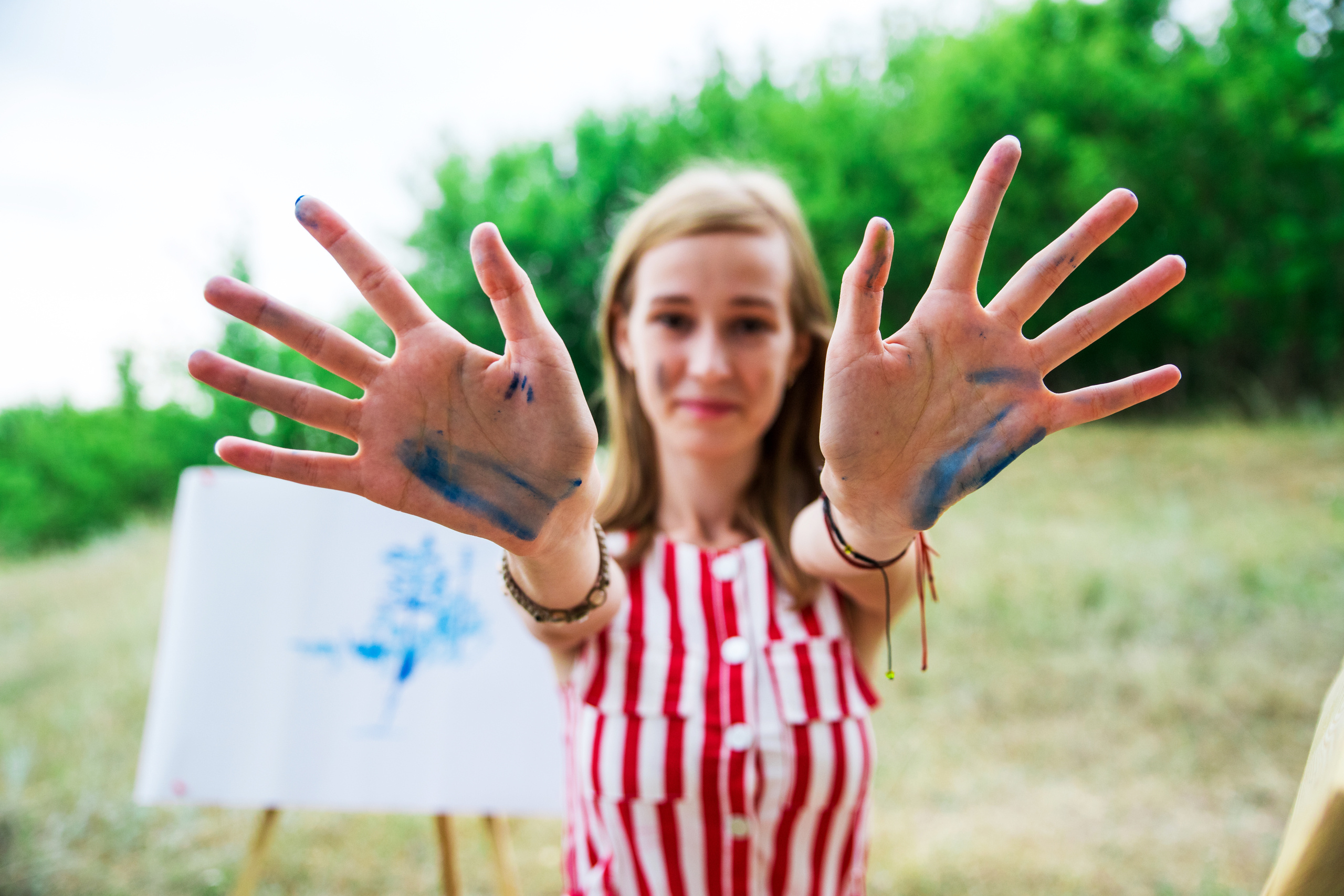 Алина-художница на пленэре. Семейный и детский фотограф в Тамбове Светлана Гуськова