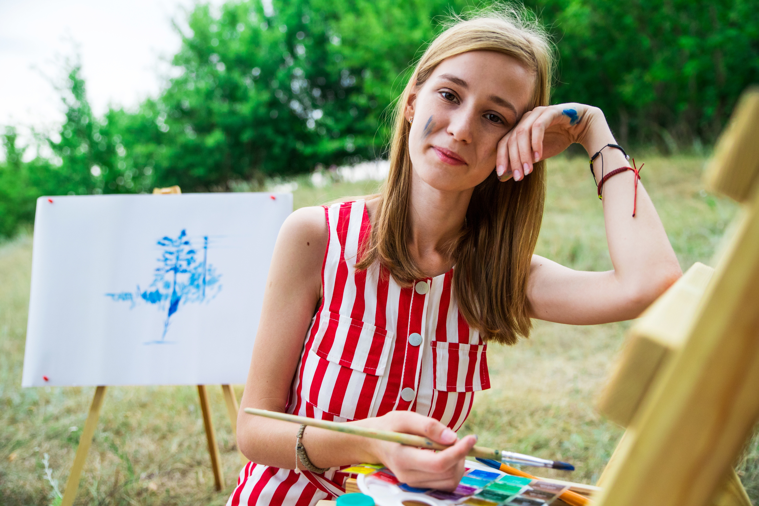 Алина-художница на пленэре. Семейный и детский фотограф в Тамбове Светлана Гуськова