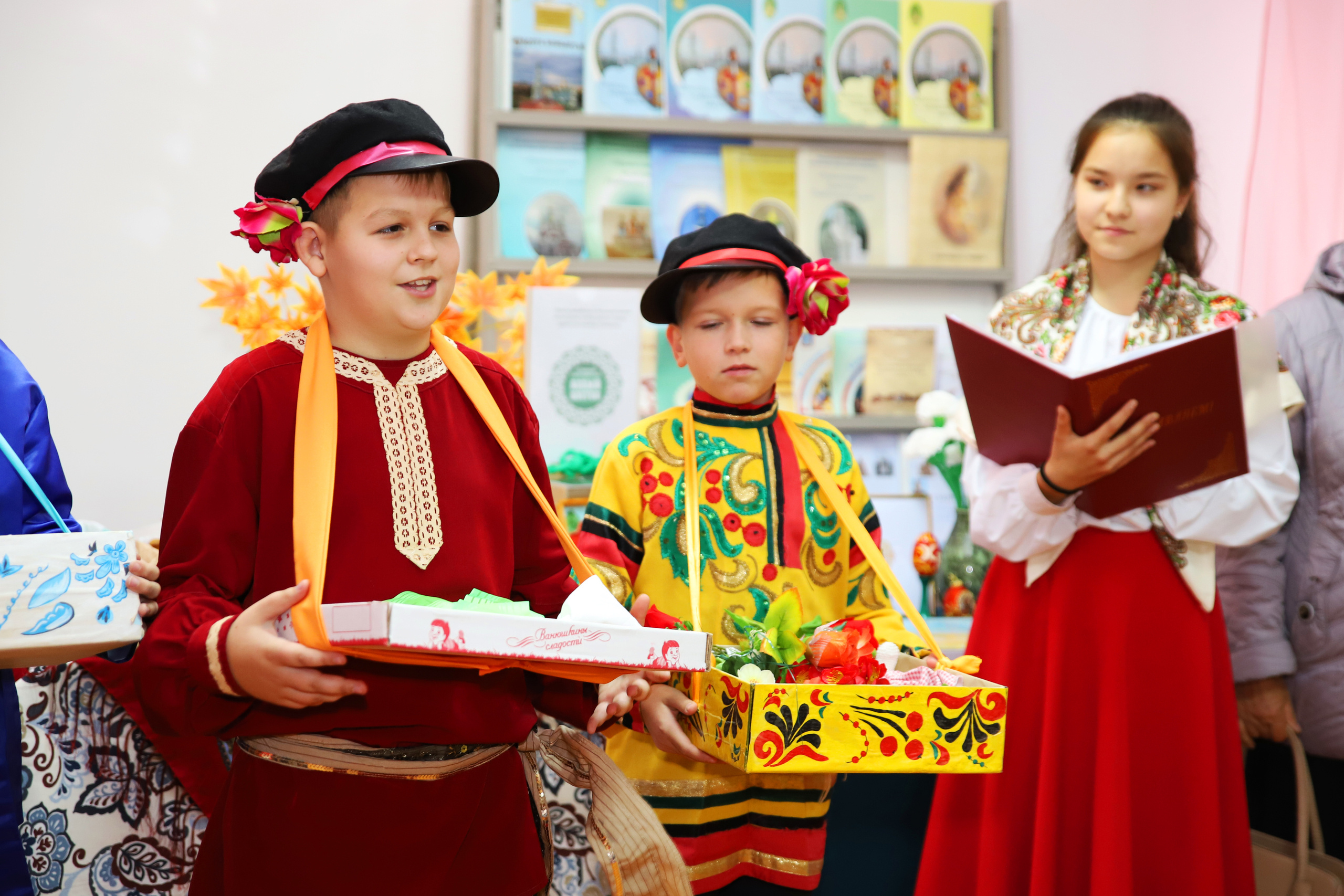 Покровская ярмарка в Воскресной школе. Семейный и детский фотограф в Тамбове Светлана Гуськова