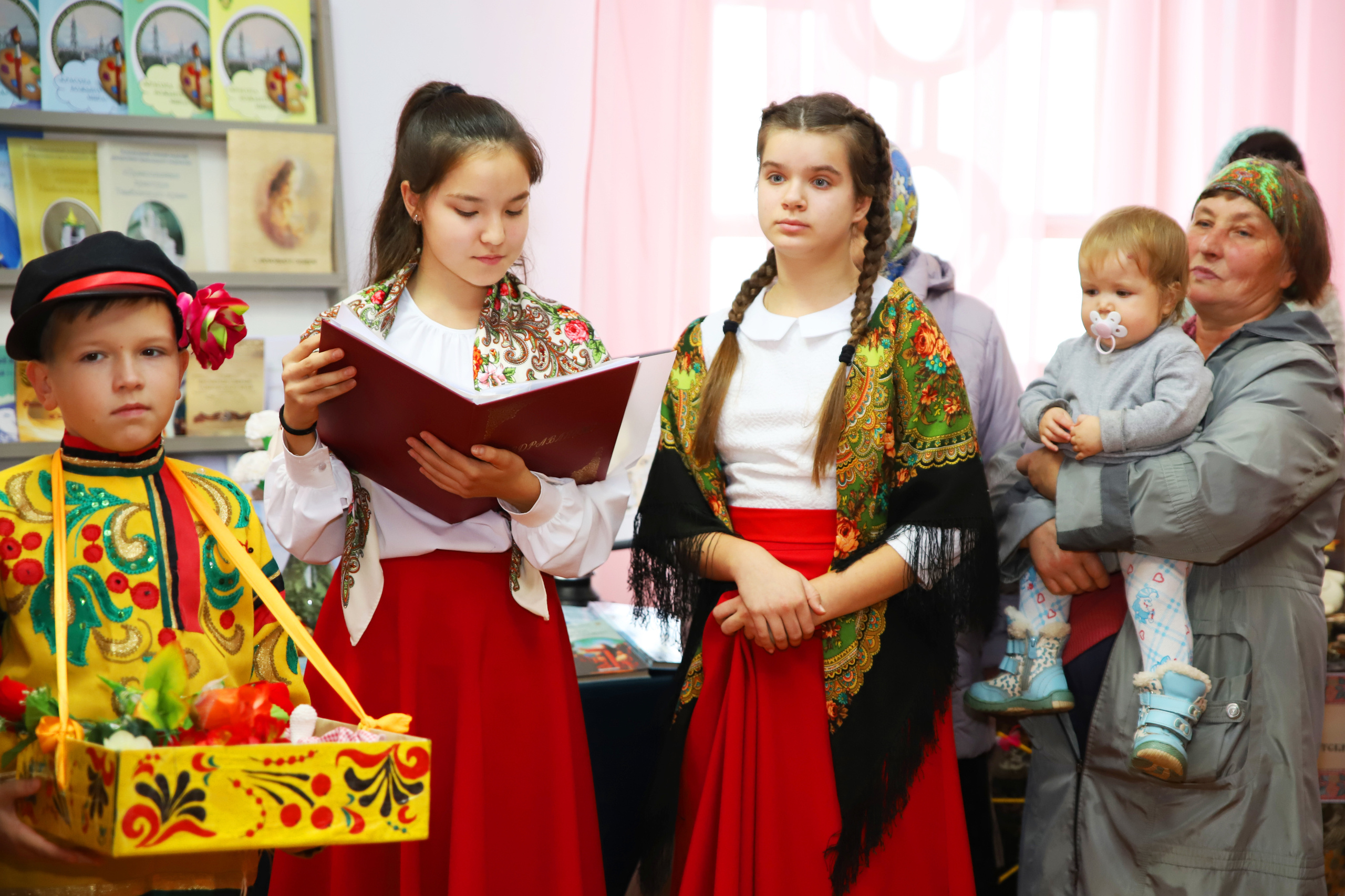 Покровская ярмарка в Воскресной школе. Семейный и детский фотограф в Тамбове Светлана Гуськова