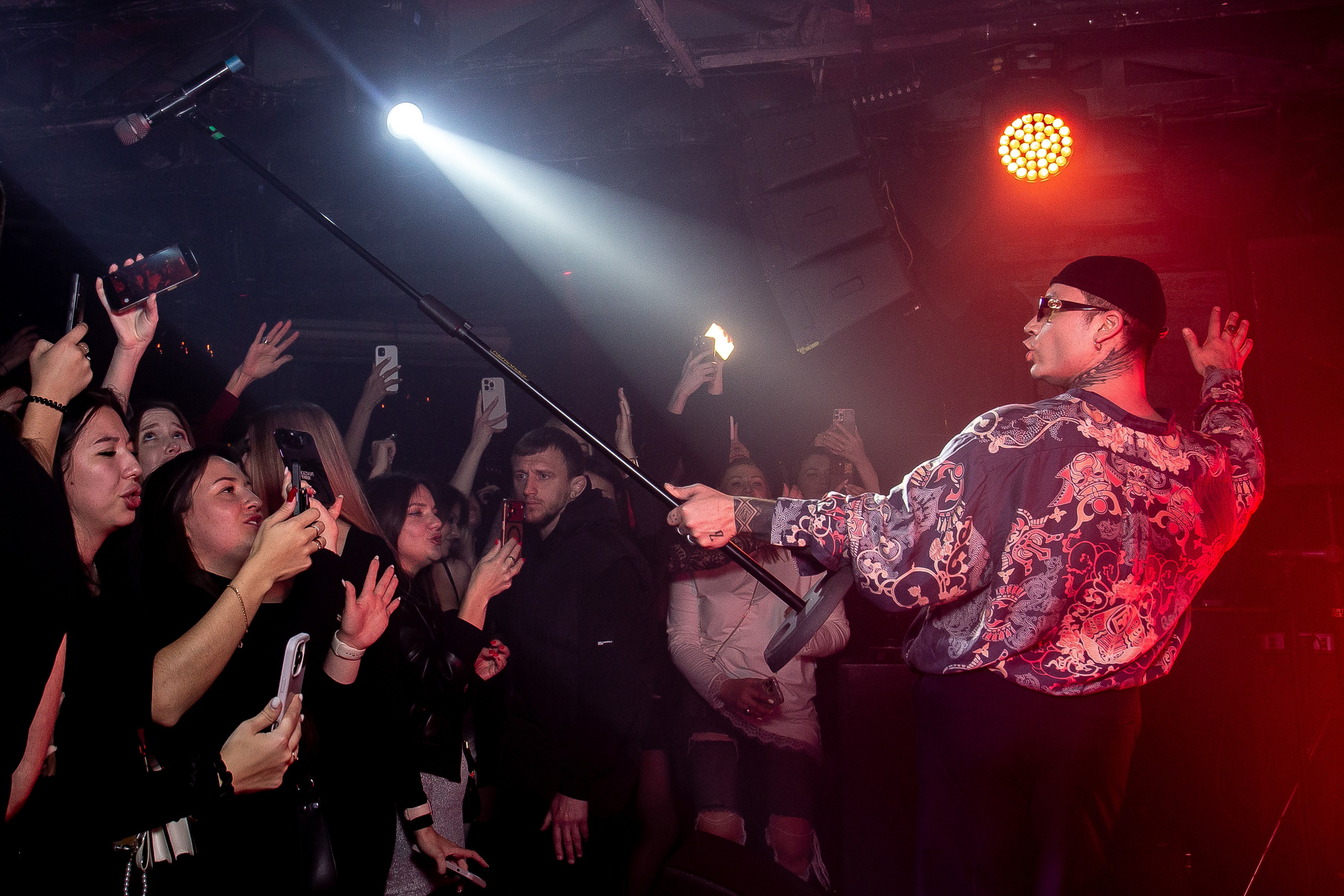 Концерт VA.NO | QUEST PISTOLS SHOW. Репортажный фотограф в Ялте Алексей Семёнов