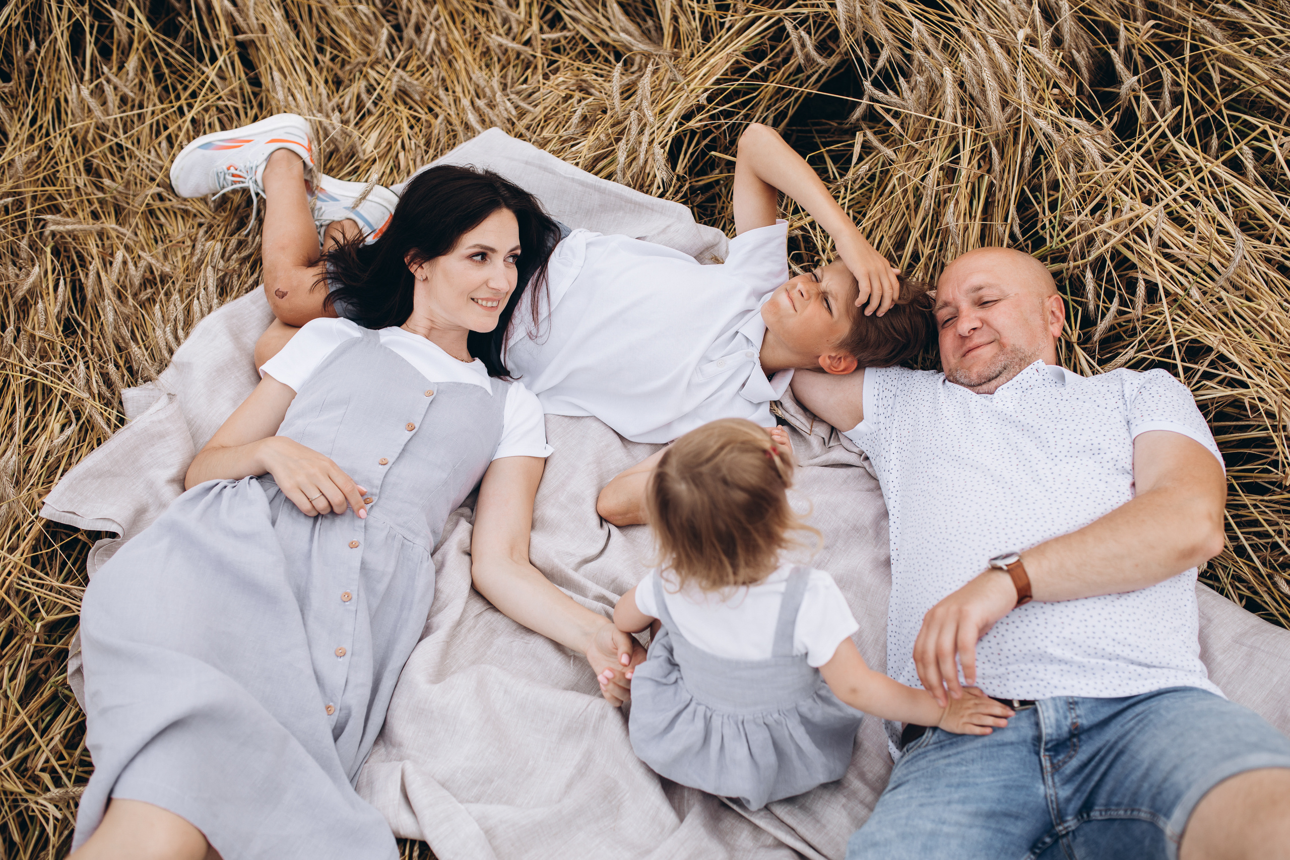 Family time. Портретный женский фотограф Минск Беларусь Алена Янович